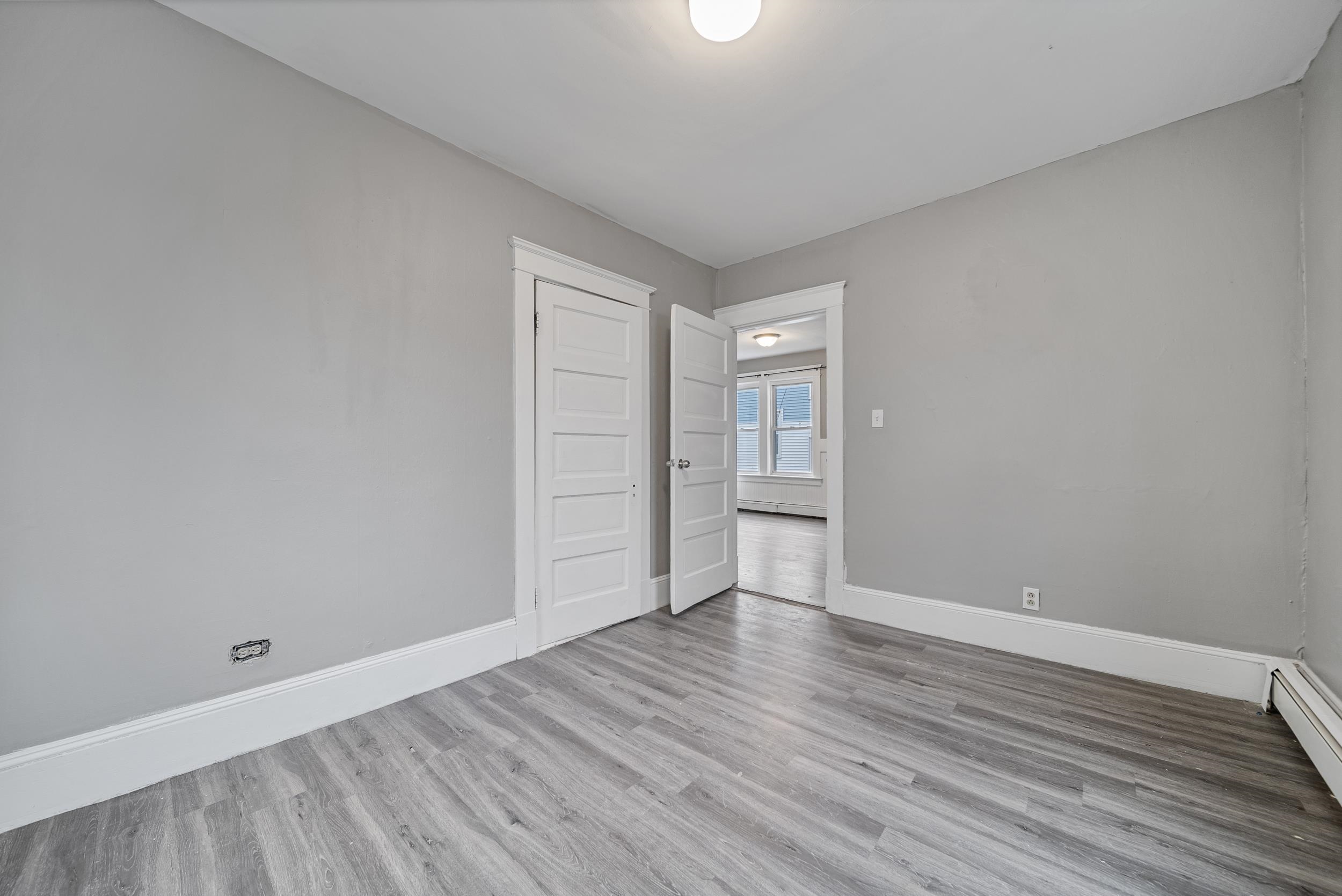 17 12 Balcom St, Nashua, NH 03060