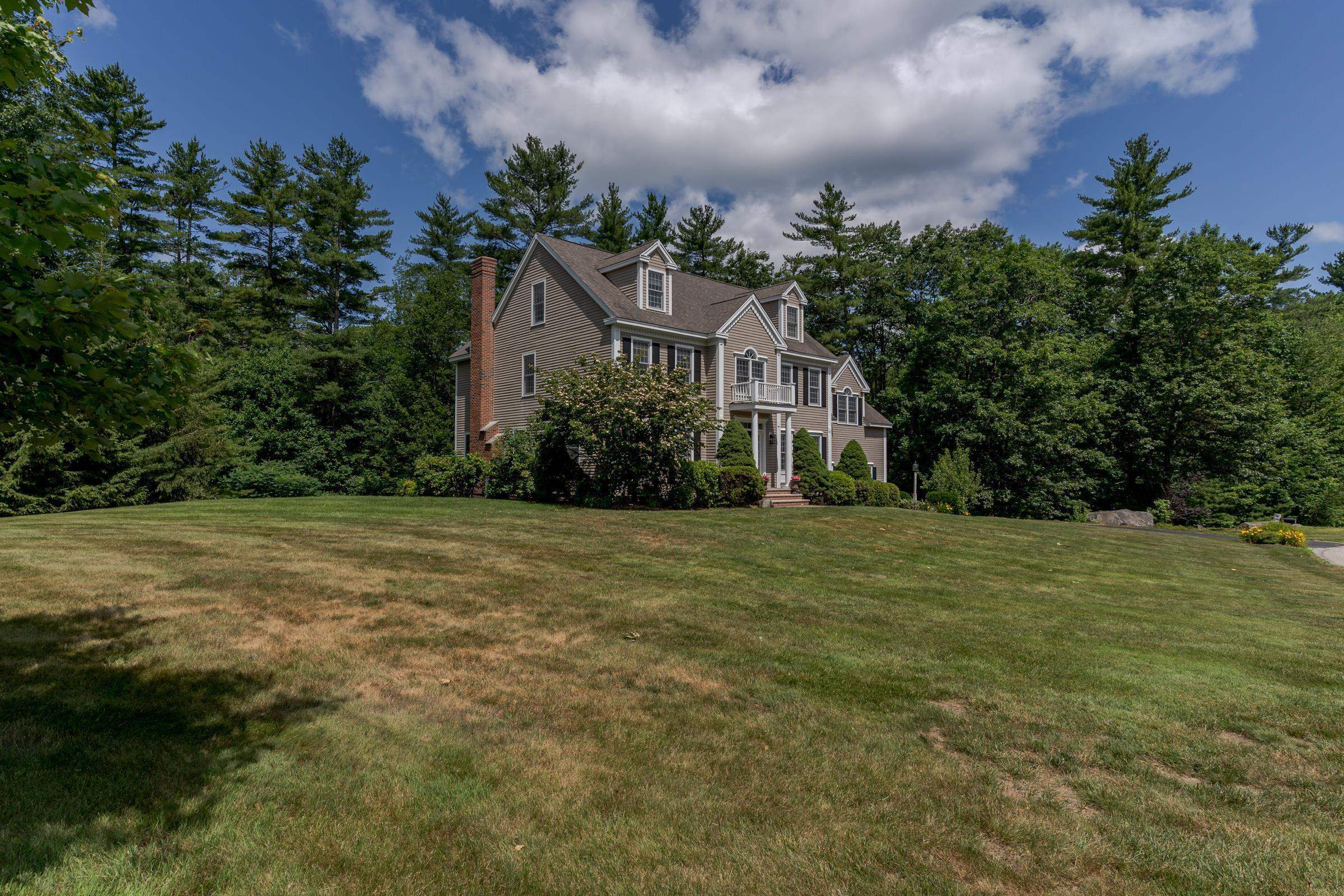 5 Blackford Dr, Exeter, NH 03833