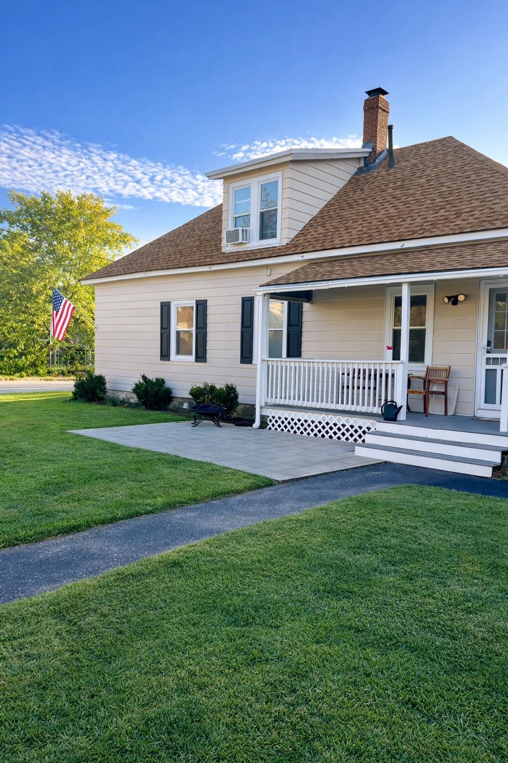 38 Garden St, Manchester, NH 03103