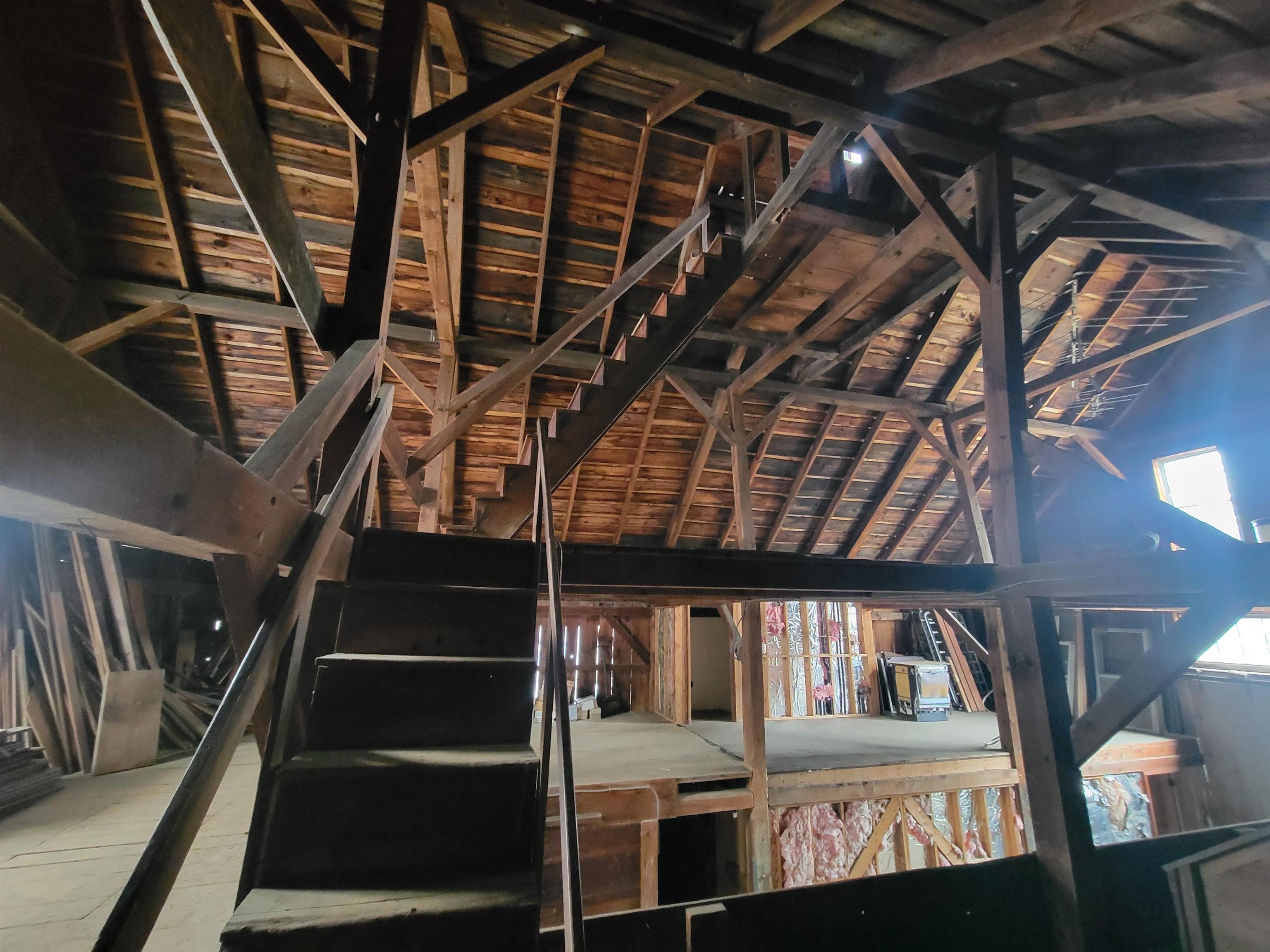 8 Lovejoy Rd, Loudon, NH 03307