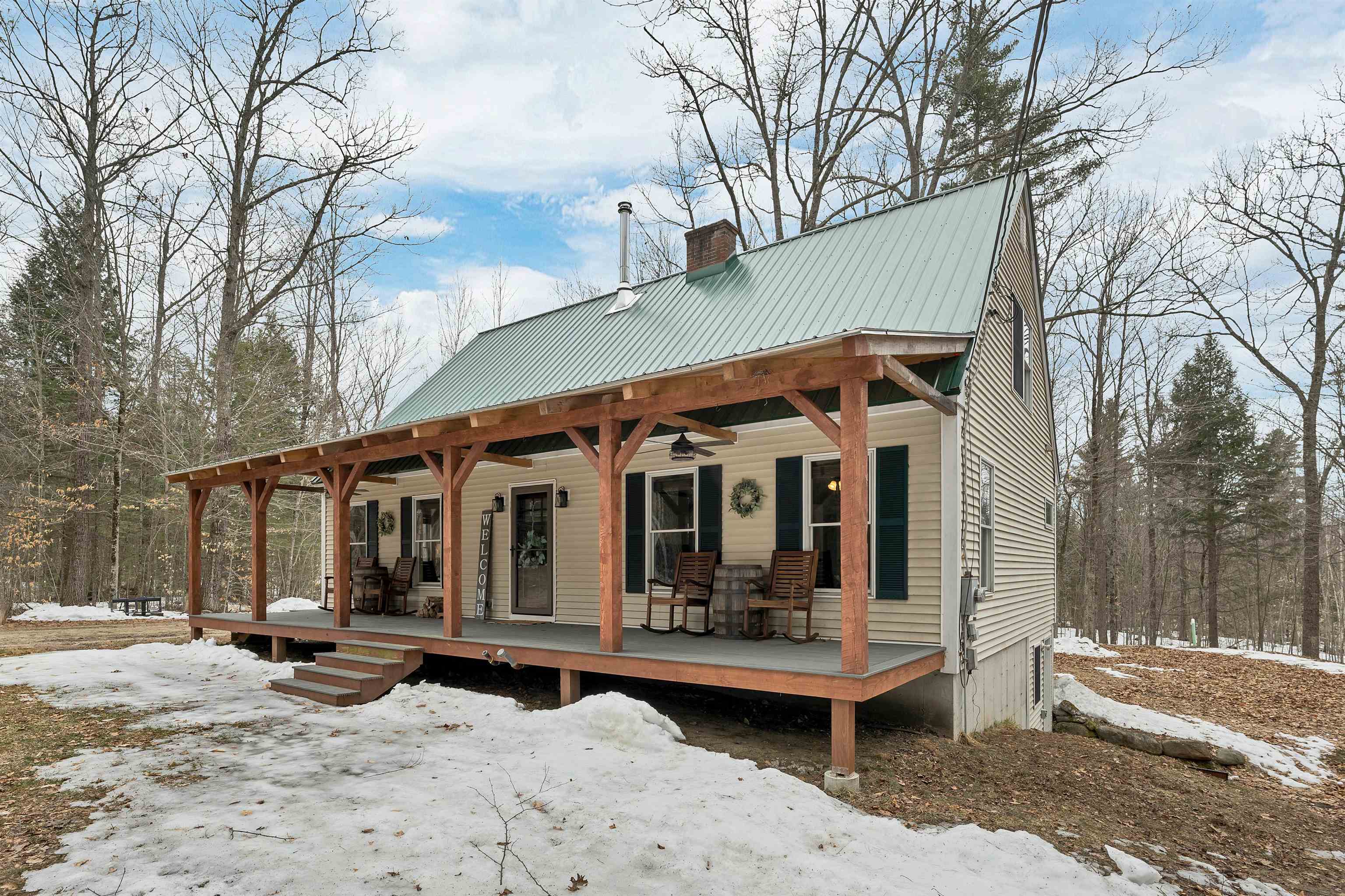 95 Turnpike Rd, Campton, NH 03223