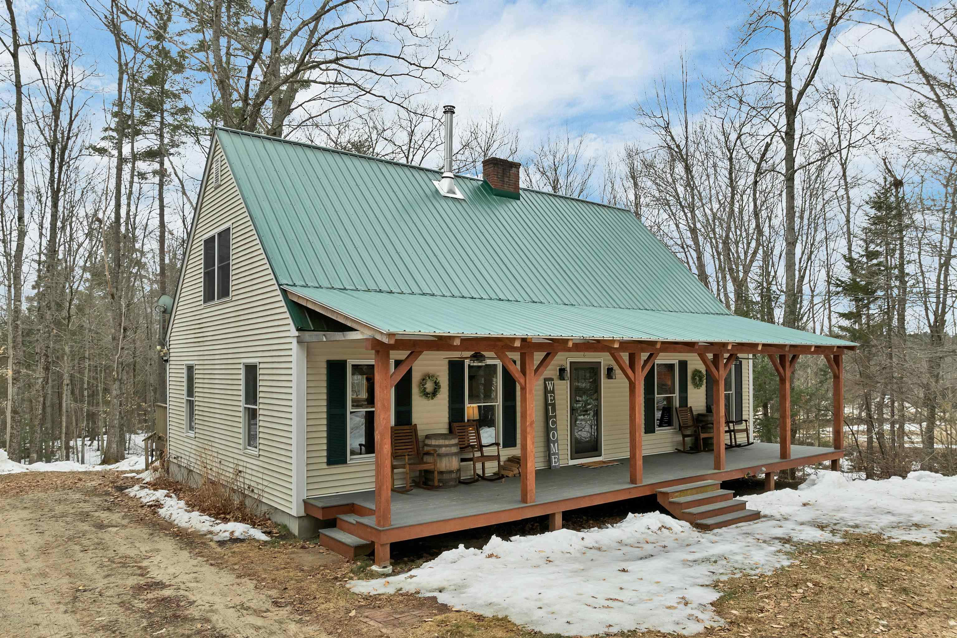 95 Turnpike Rd, Campton, NH 03223