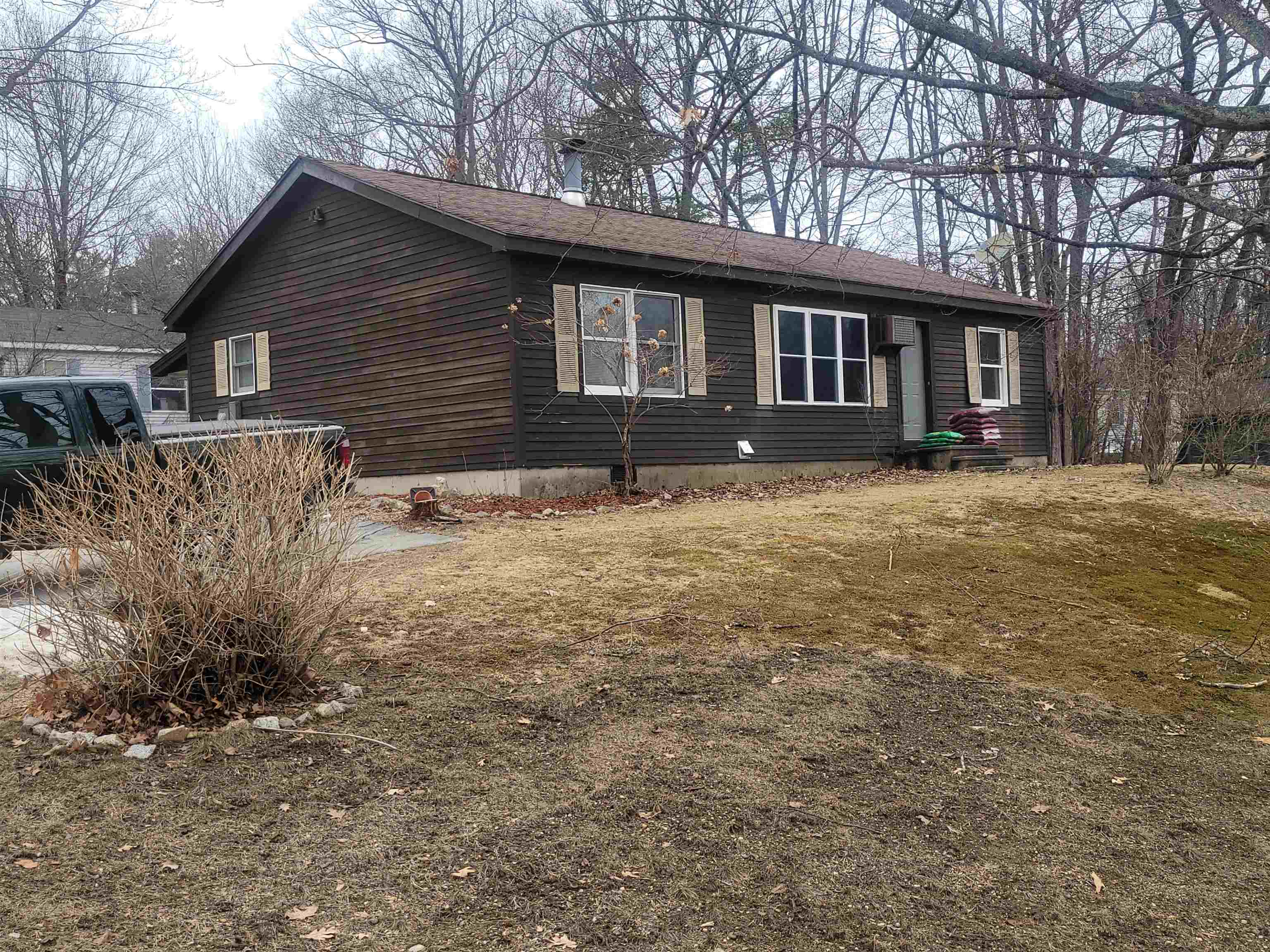 12 Chestnut Cir, Loudon, NH 03307