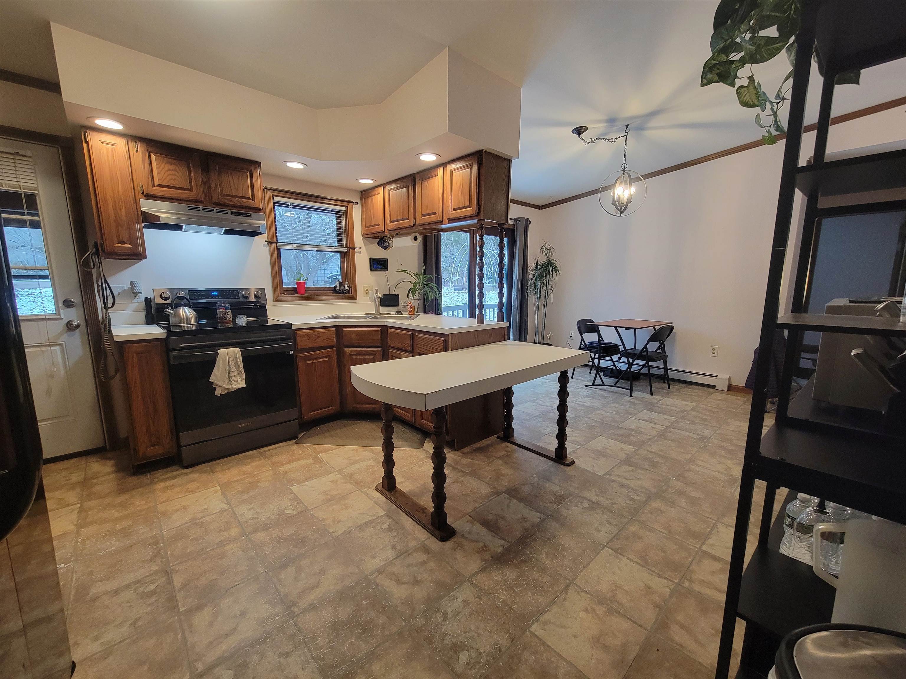 12 Chestnut Cir, Loudon, NH 03307