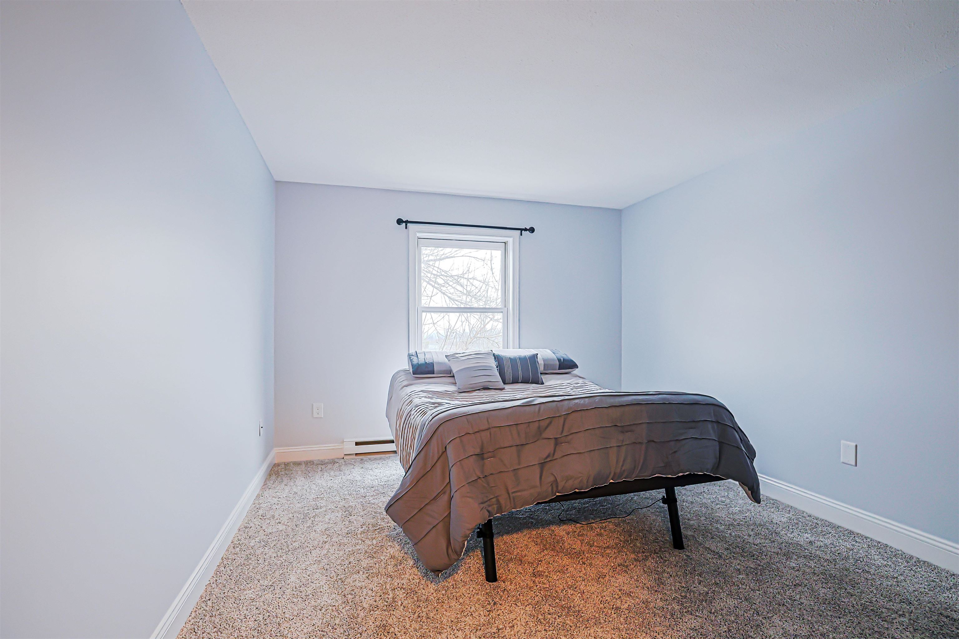 230 Eastern Ave #303, Manchester, NH 03104