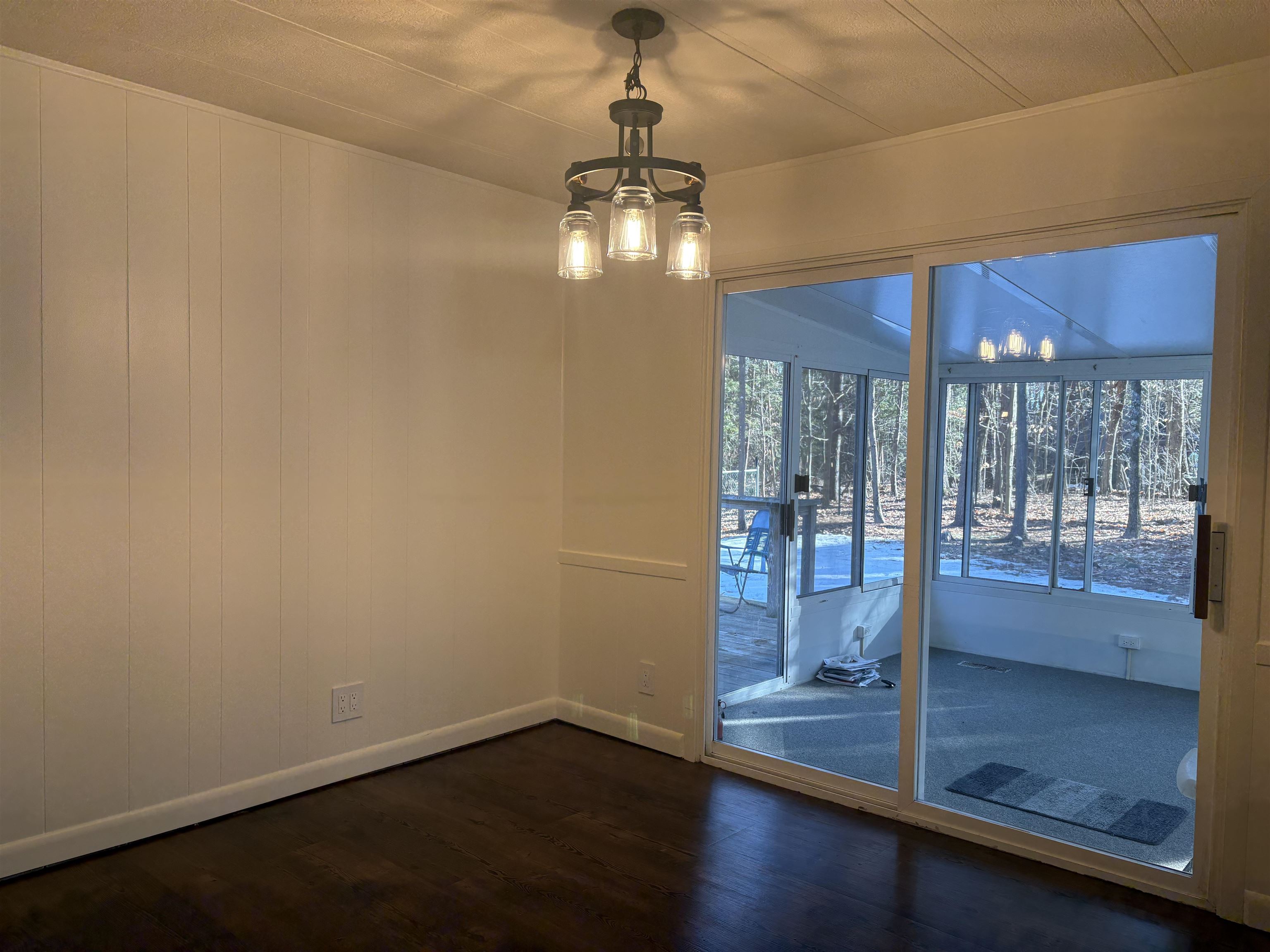 15 Edgewood Dr, Hopkinton, NH 03229