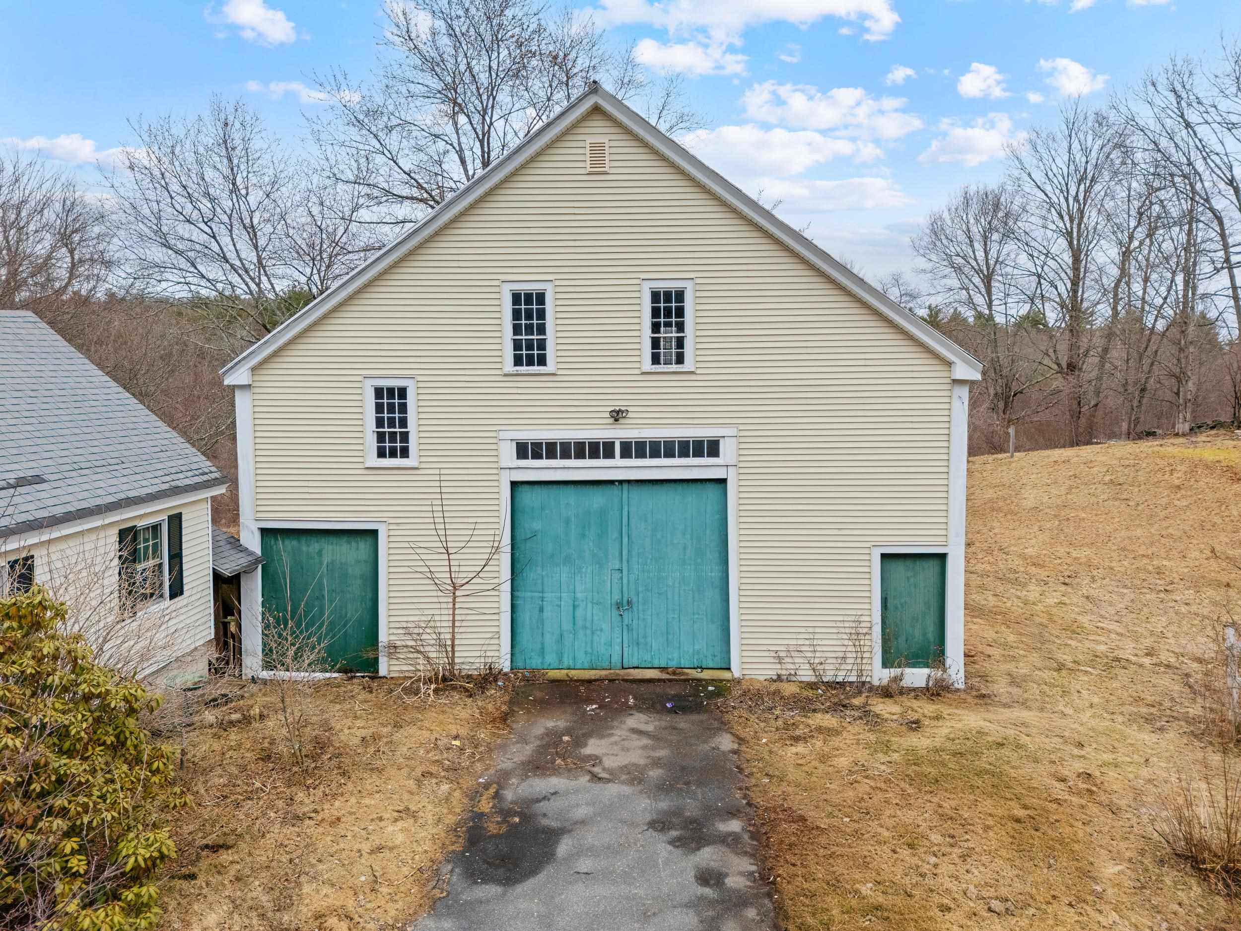 51 Nottingham Rd, Raymond, NH 03077