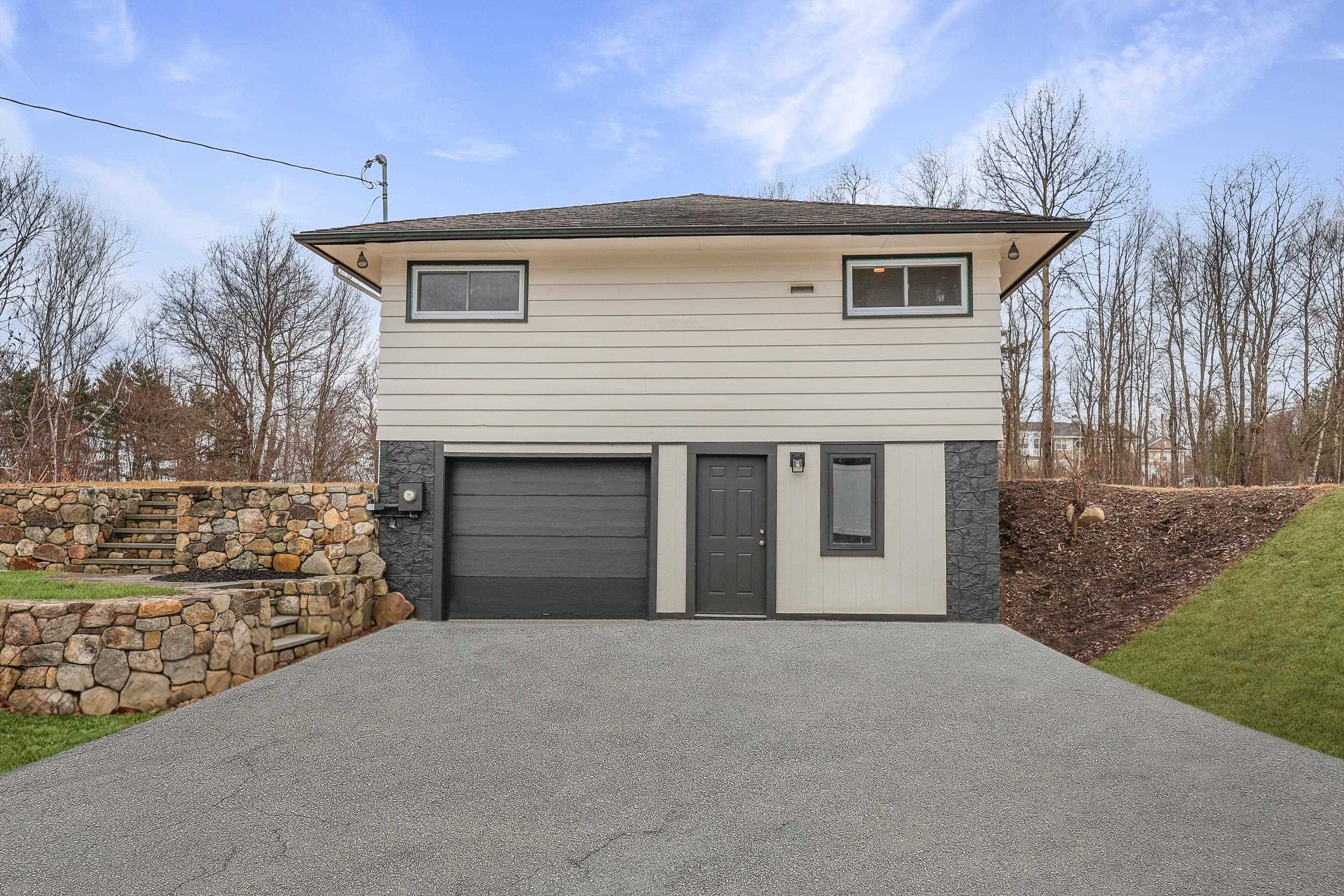 32 Old Bedford Rd, Bedford, NH 03110