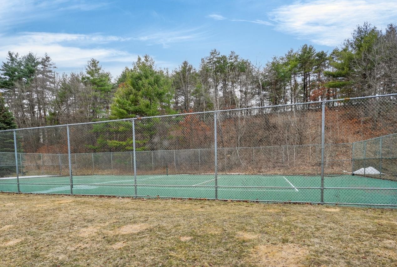 53 East Ridge Rd, Merrimack, NH 03054