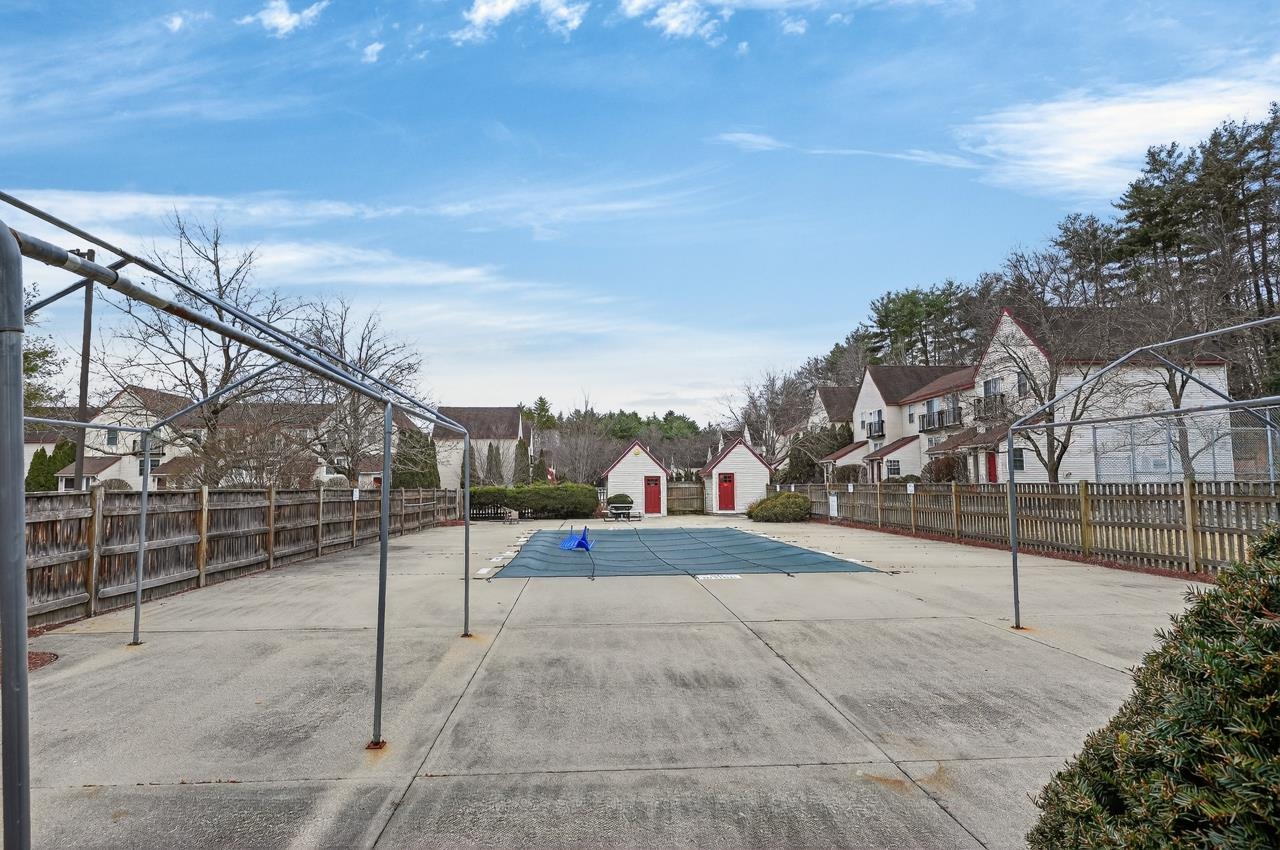 53 East Ridge Rd, Merrimack, NH 03054