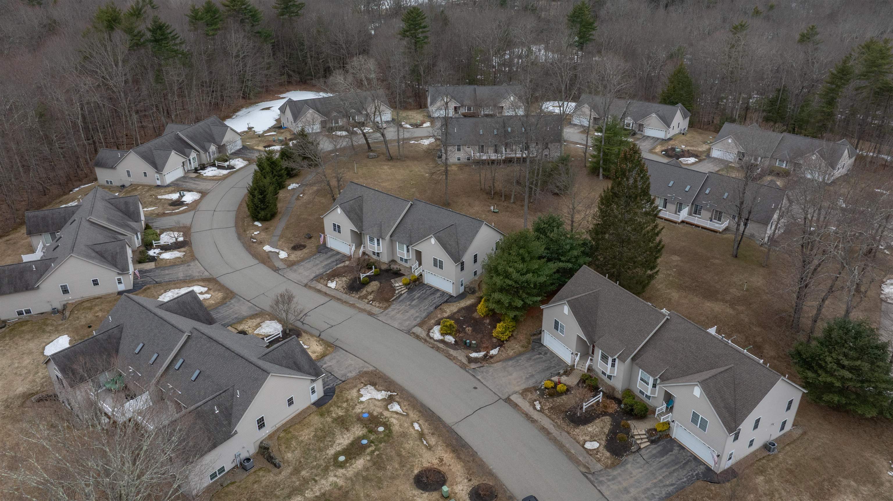 13 Cricket Hill Rd, East Kingston, NH 03827