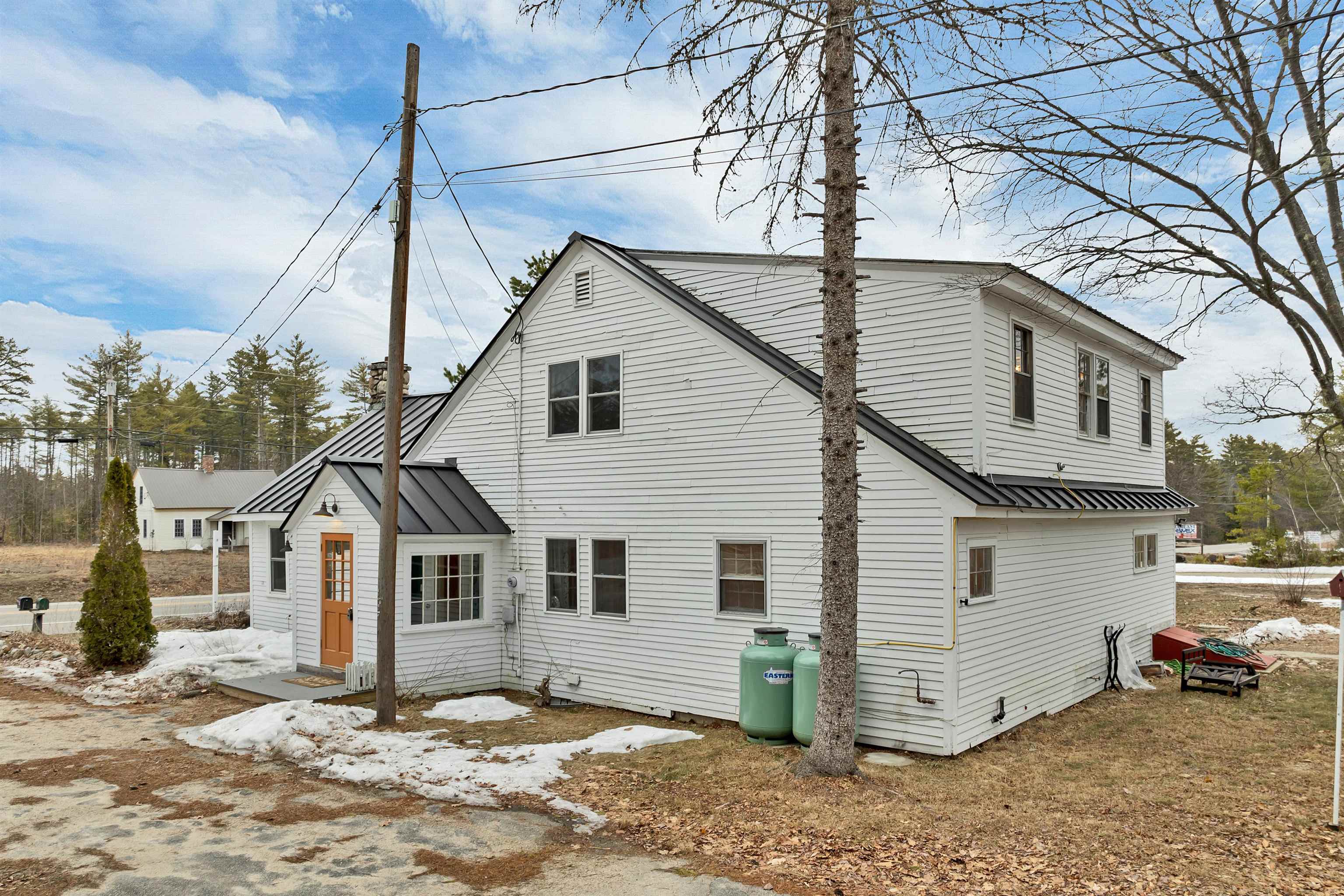 839 Route 16 , Ossipee, NH 03864