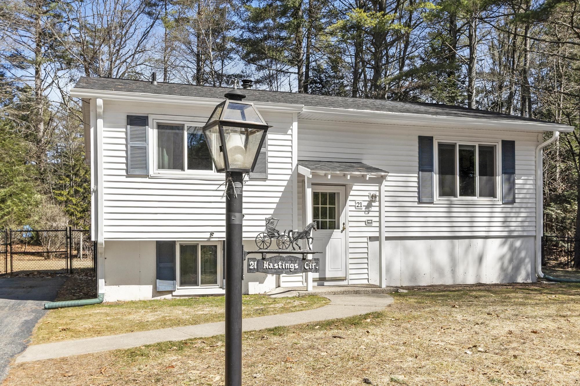 21 Hastings Cir, Hinsdale, NH 03451