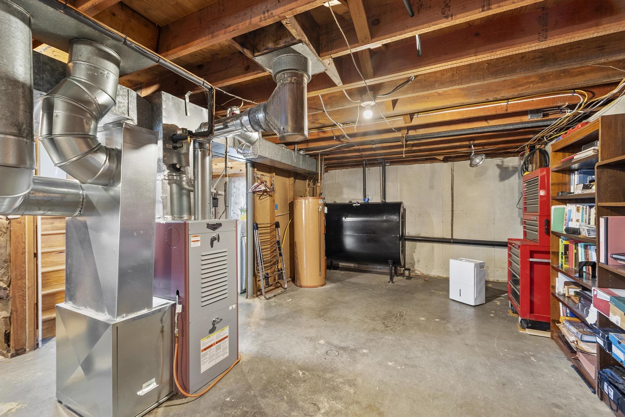 21 Hastings Cir, Hinsdale, NH 03451