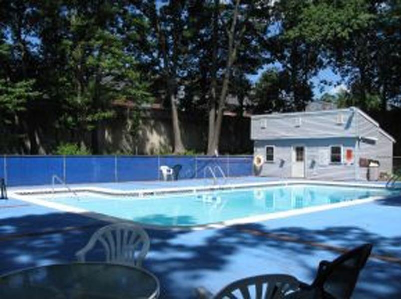 5 Louisburg Sq #11, Nashua, NH 03060