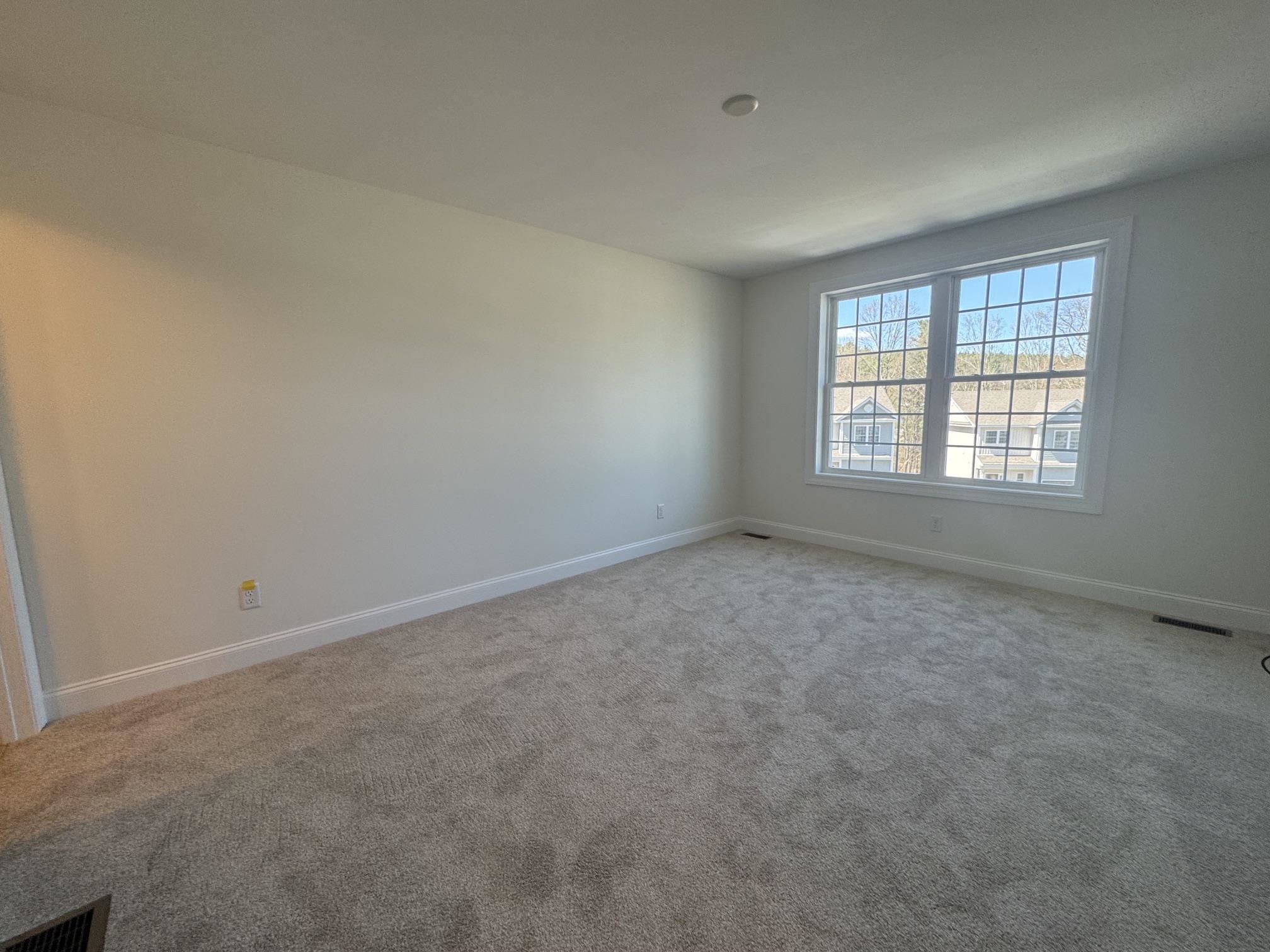 4B Dearborn Cir, Goffstown, NH 03045