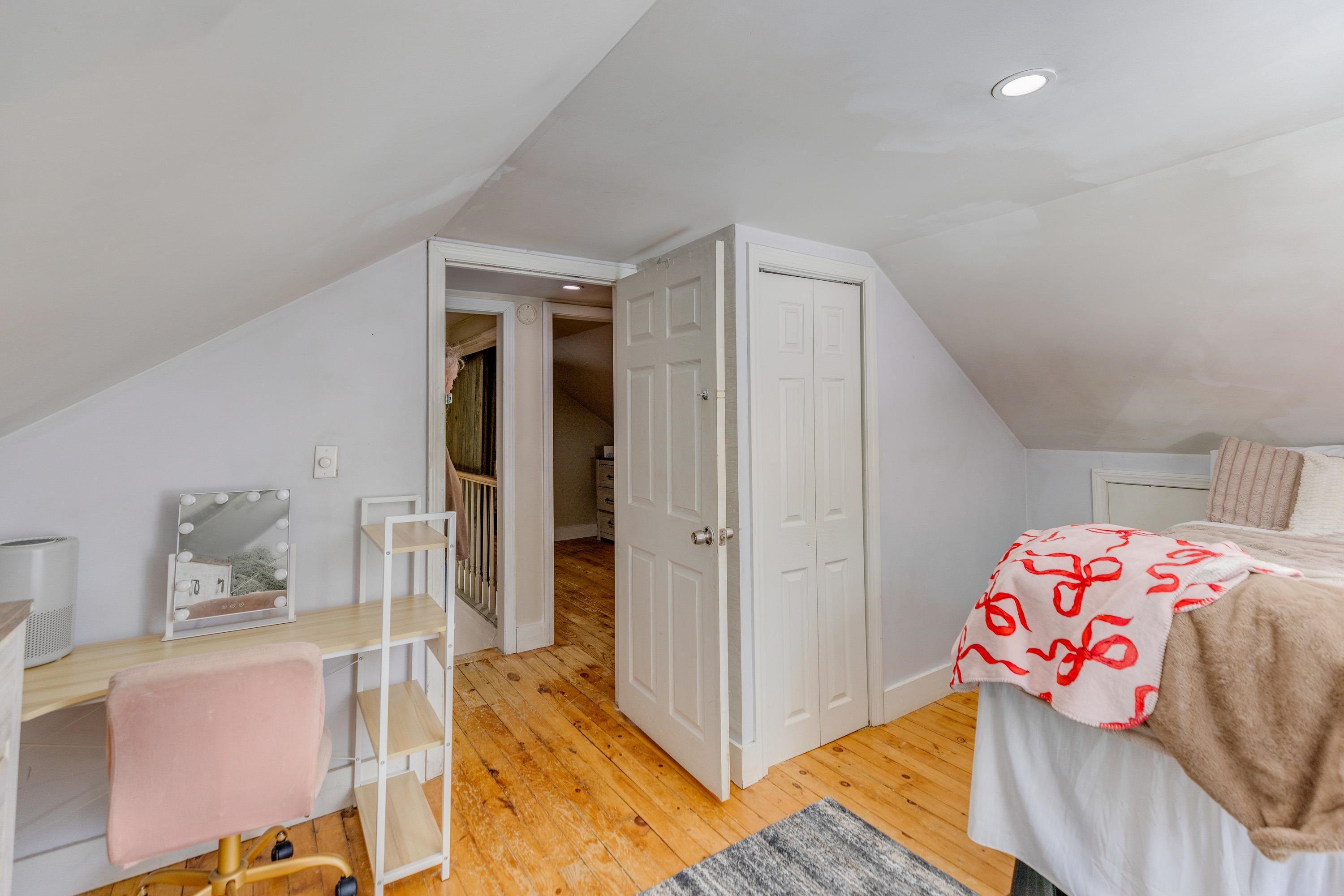 451 Daniel Webster Hw, Plymouth, NH 03245