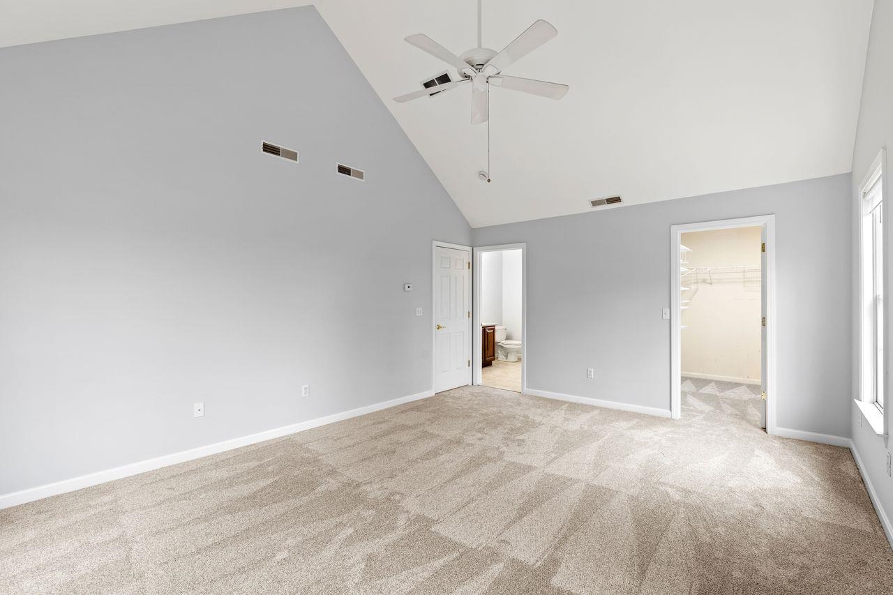 18 Koper Ln, Pelham, NH 03076