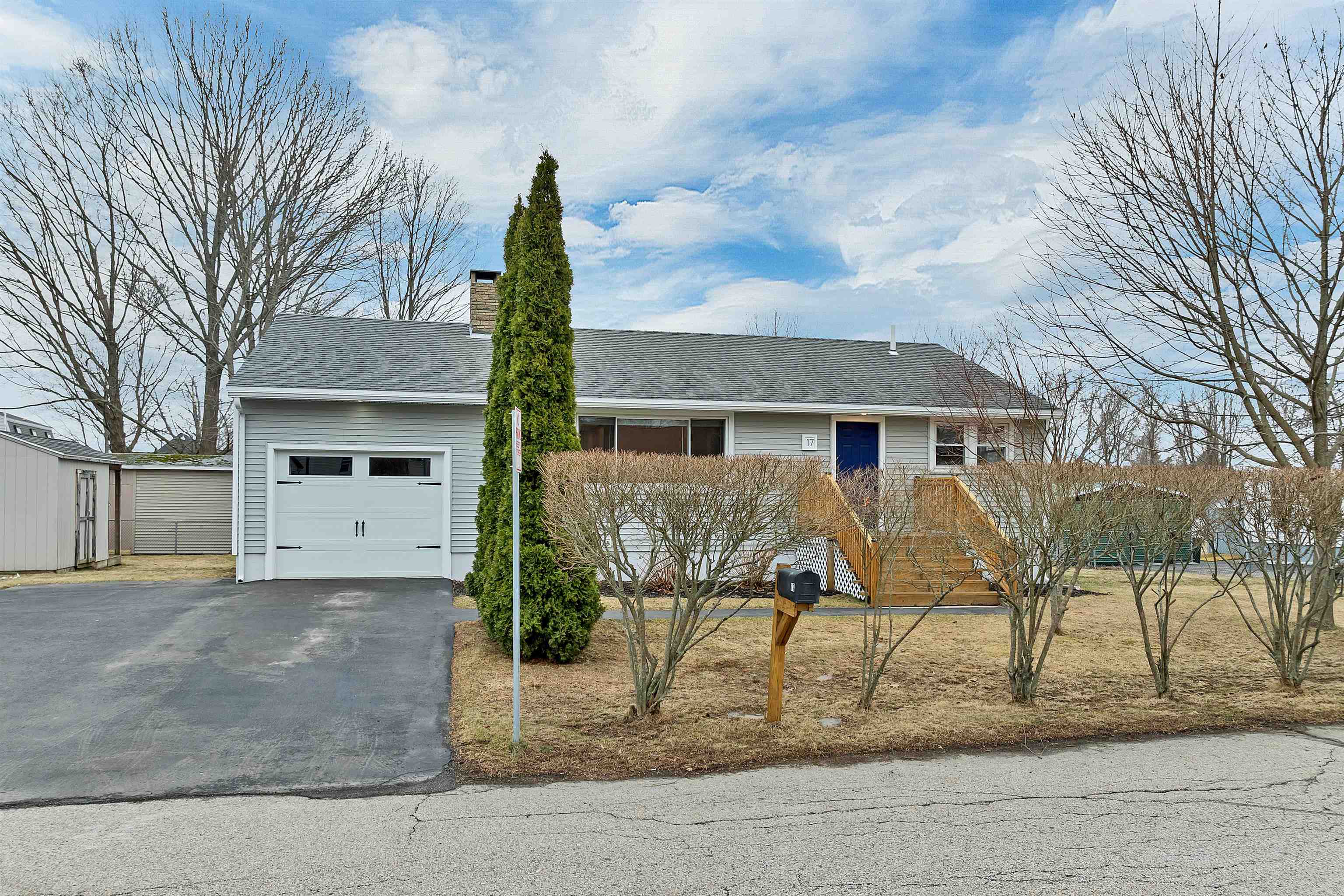 17 Winchester St, Portsmouth, NH 03801