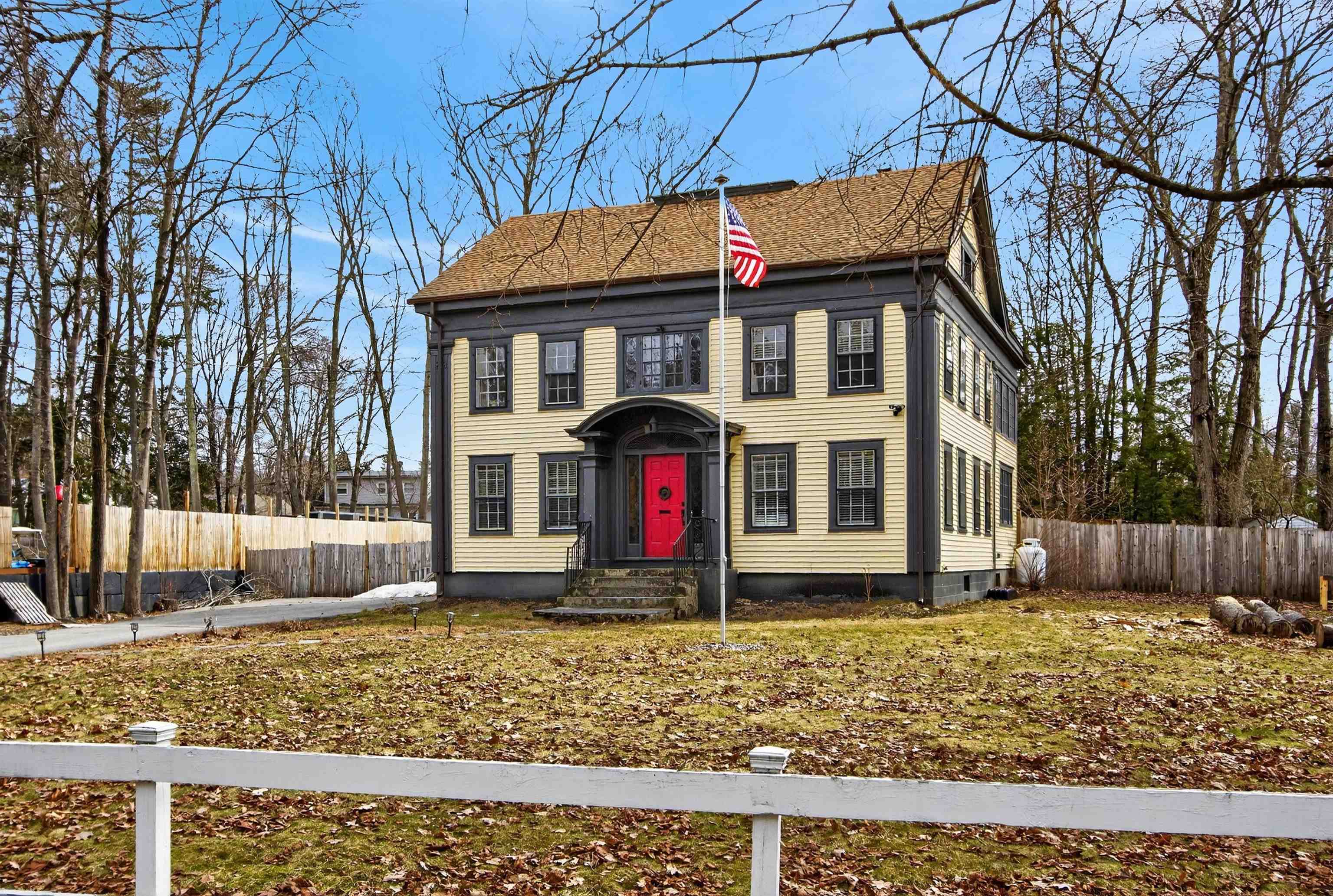 5 Sonata Ct, Rochester, NH 03867