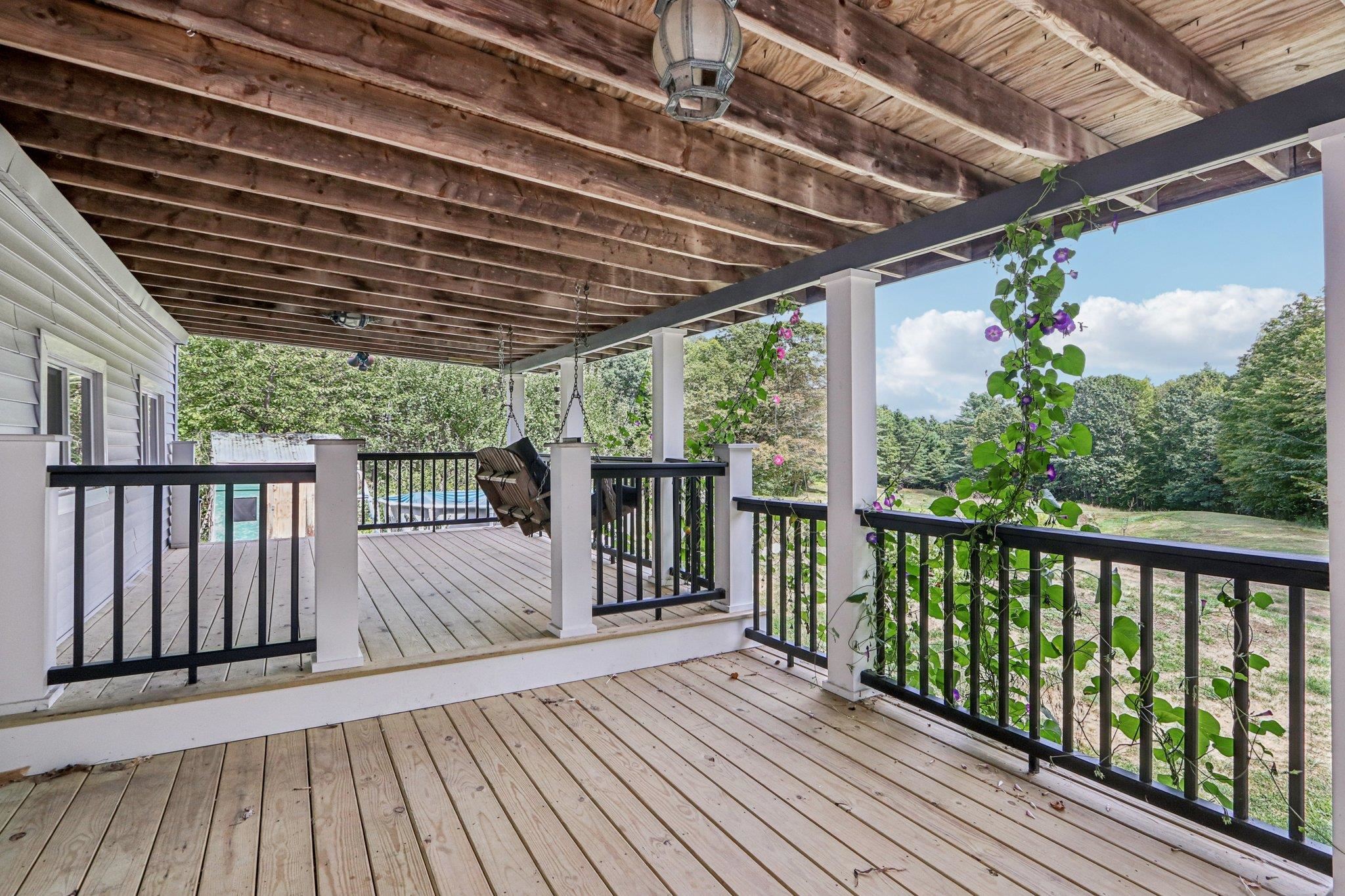 60 Ledge Farm Road, Nottingham, NH, 03290