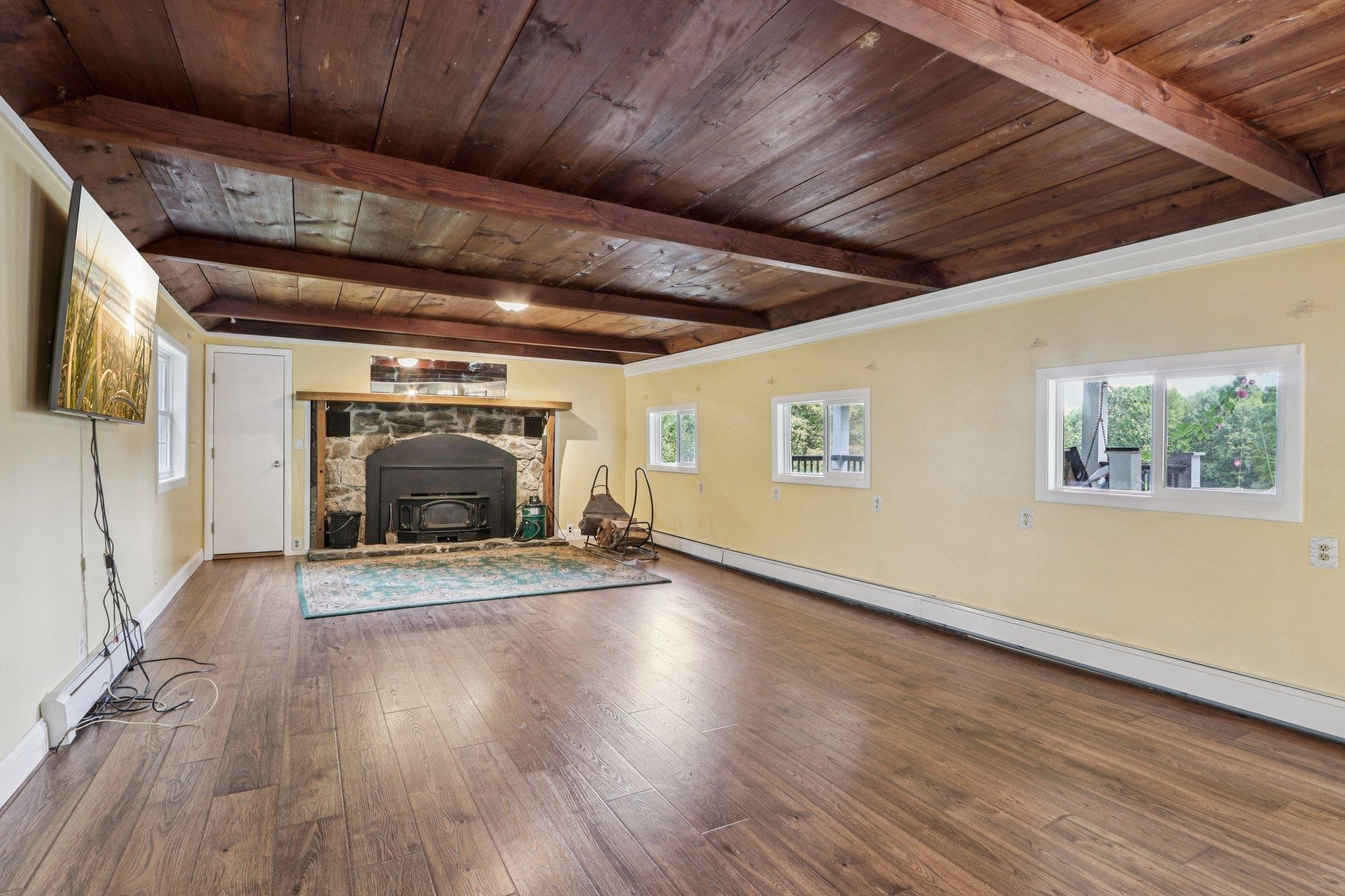 60 Ledge Farm Rd, Nottingham, NH 03290