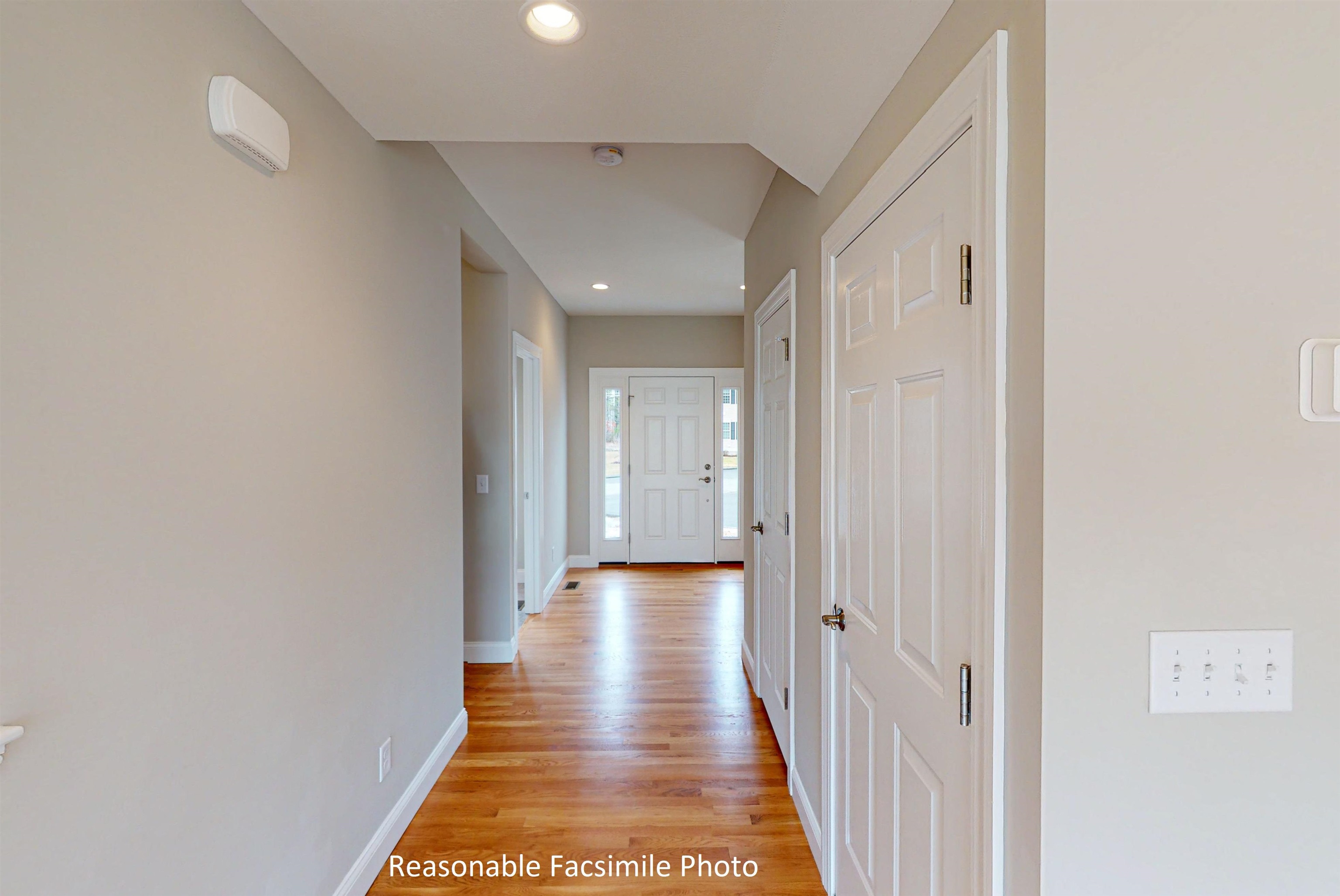 83 Lantern Dr, Sandown, NH 03873