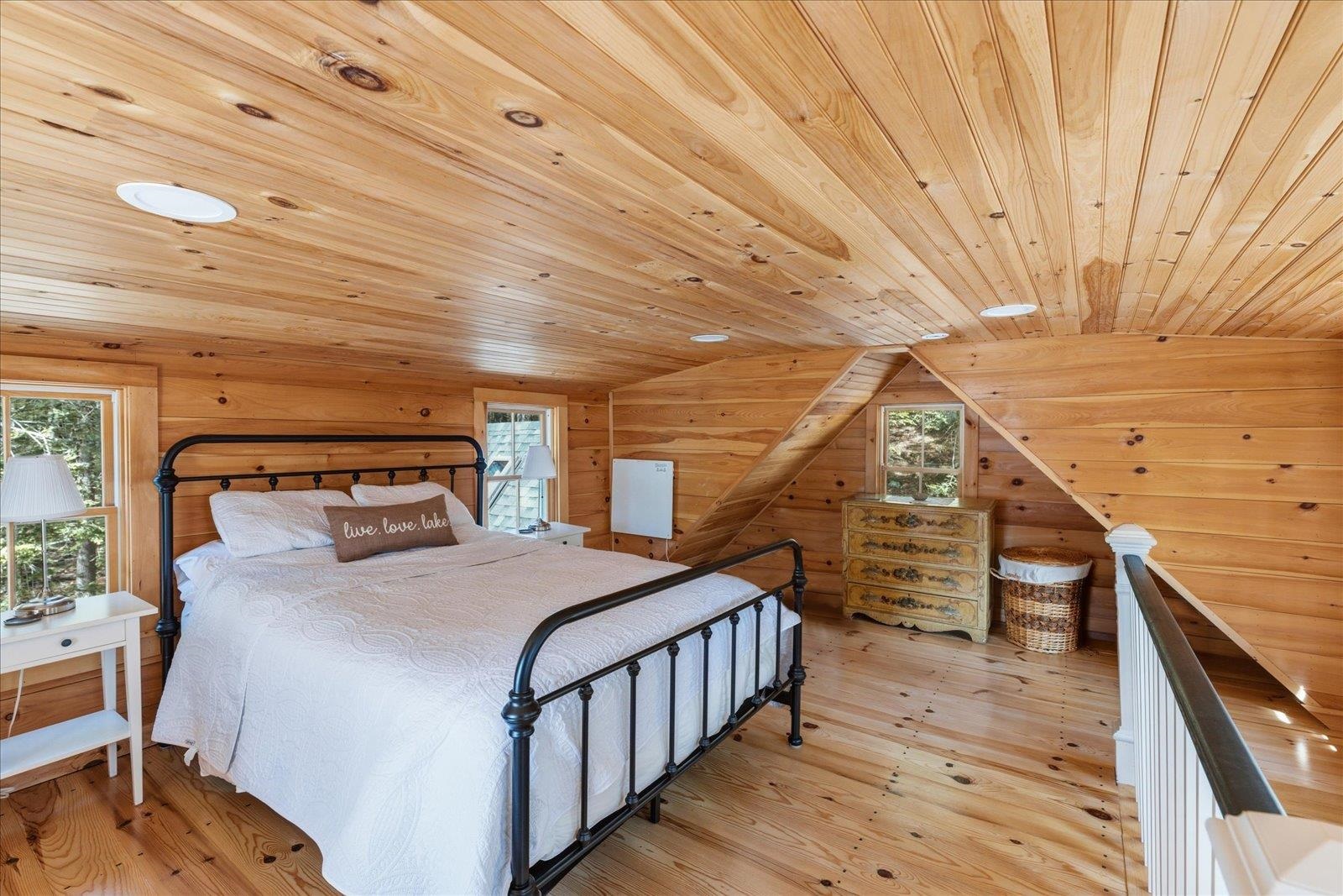 199 Hancock Rd, Harrisville, NH 03450