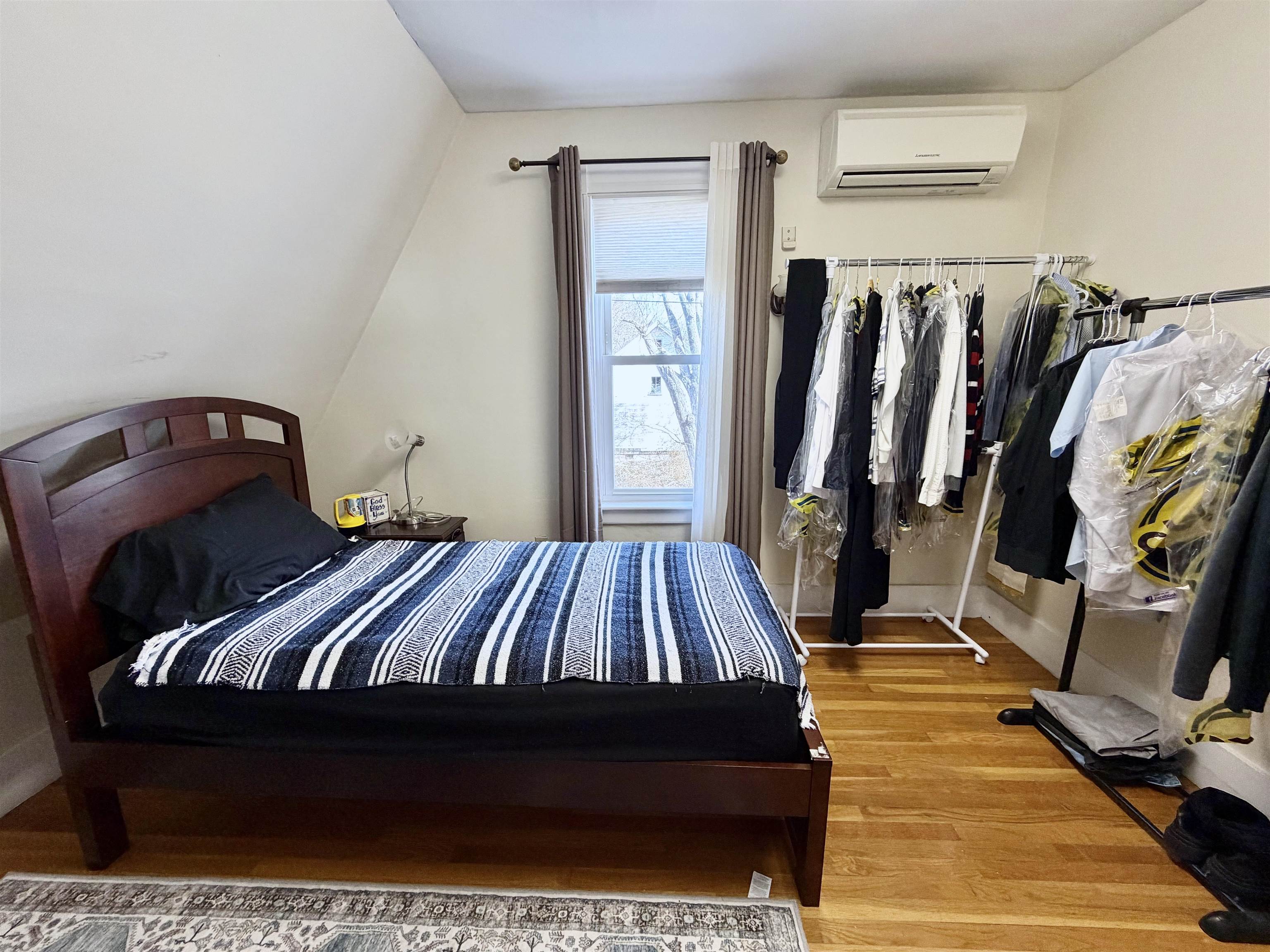 46 Hough St, Dover, NH 03820