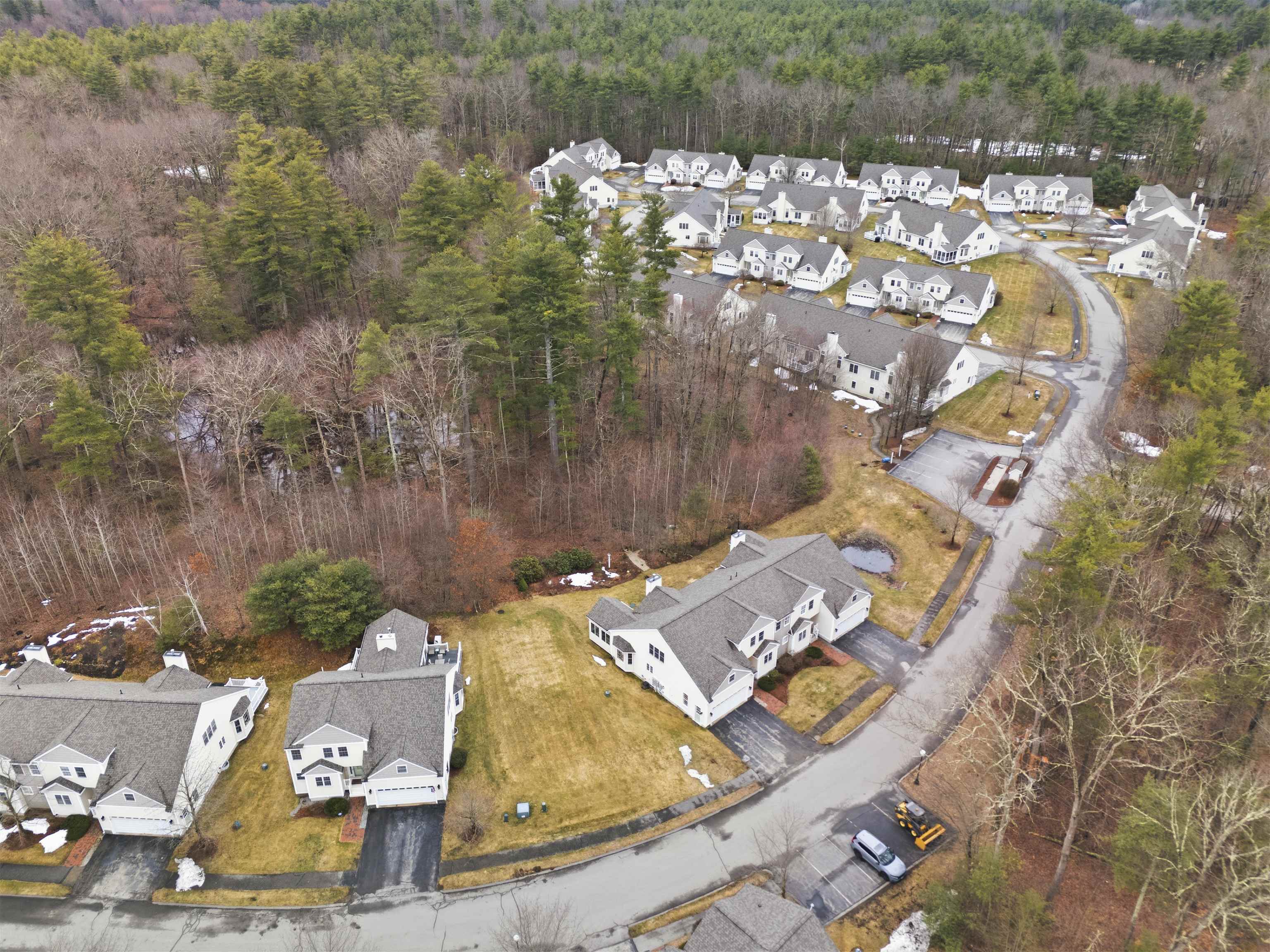 3 Absalom Ln, Hollis, NH 03049