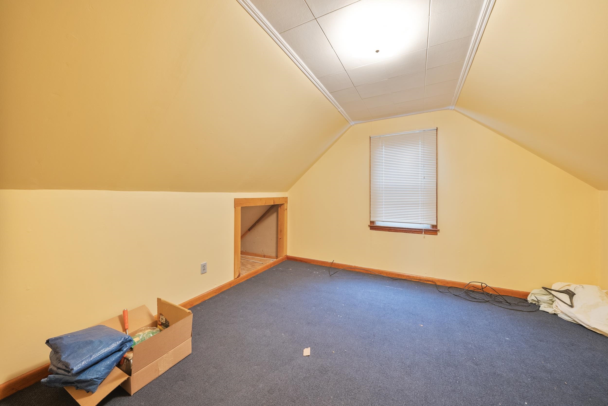 57 Mcphail St, Manchester, NH 03104