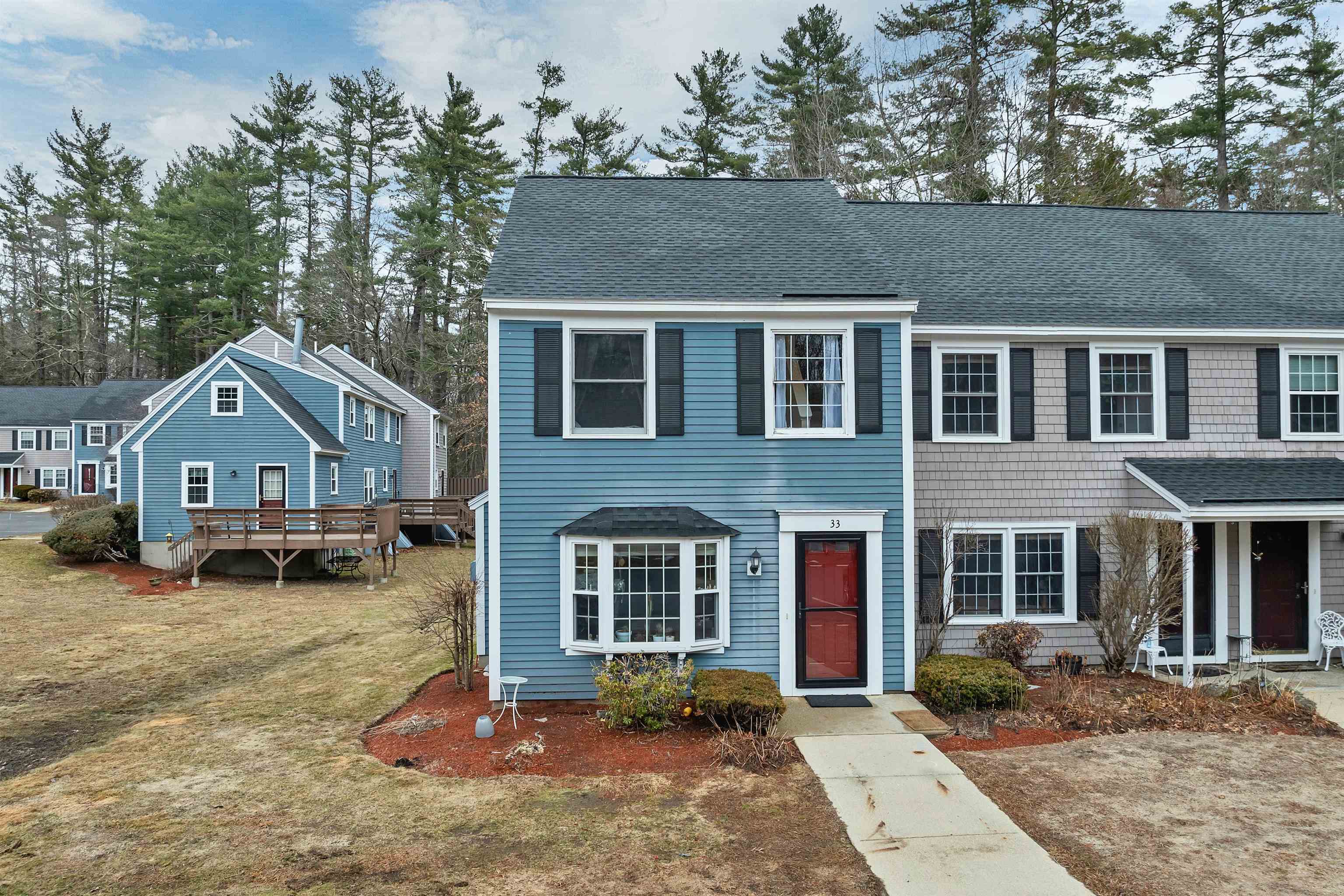 33 Donovan Ct, Merrimack, NH 03054