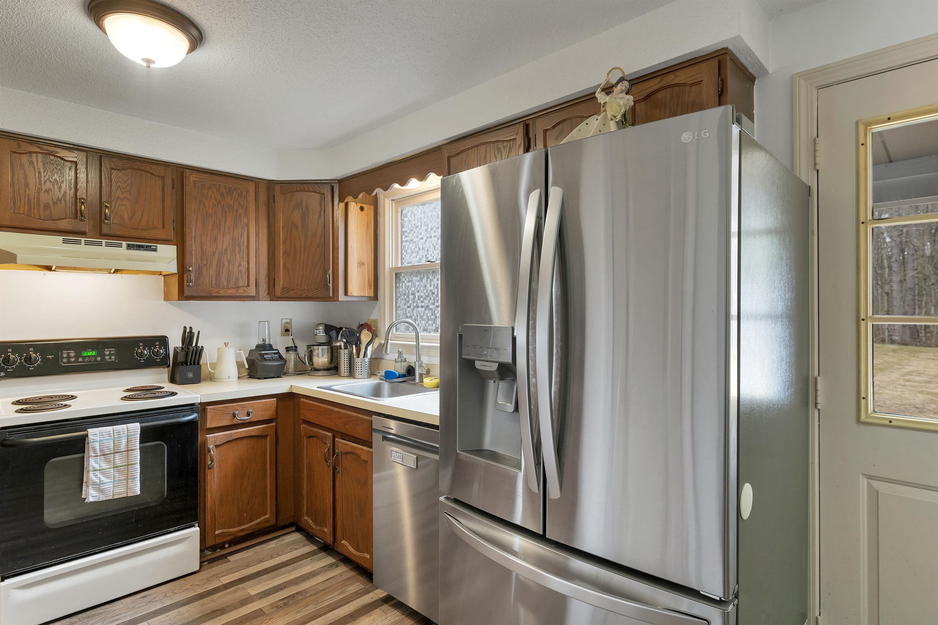 33 Donovan Ct, Merrimack, NH 03054