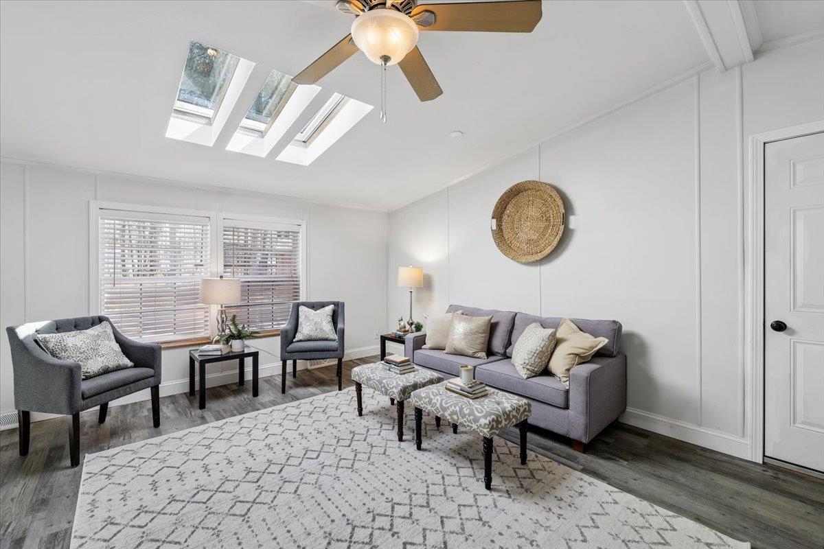 18 Stacey Dr, Hopkinton, NH 03229