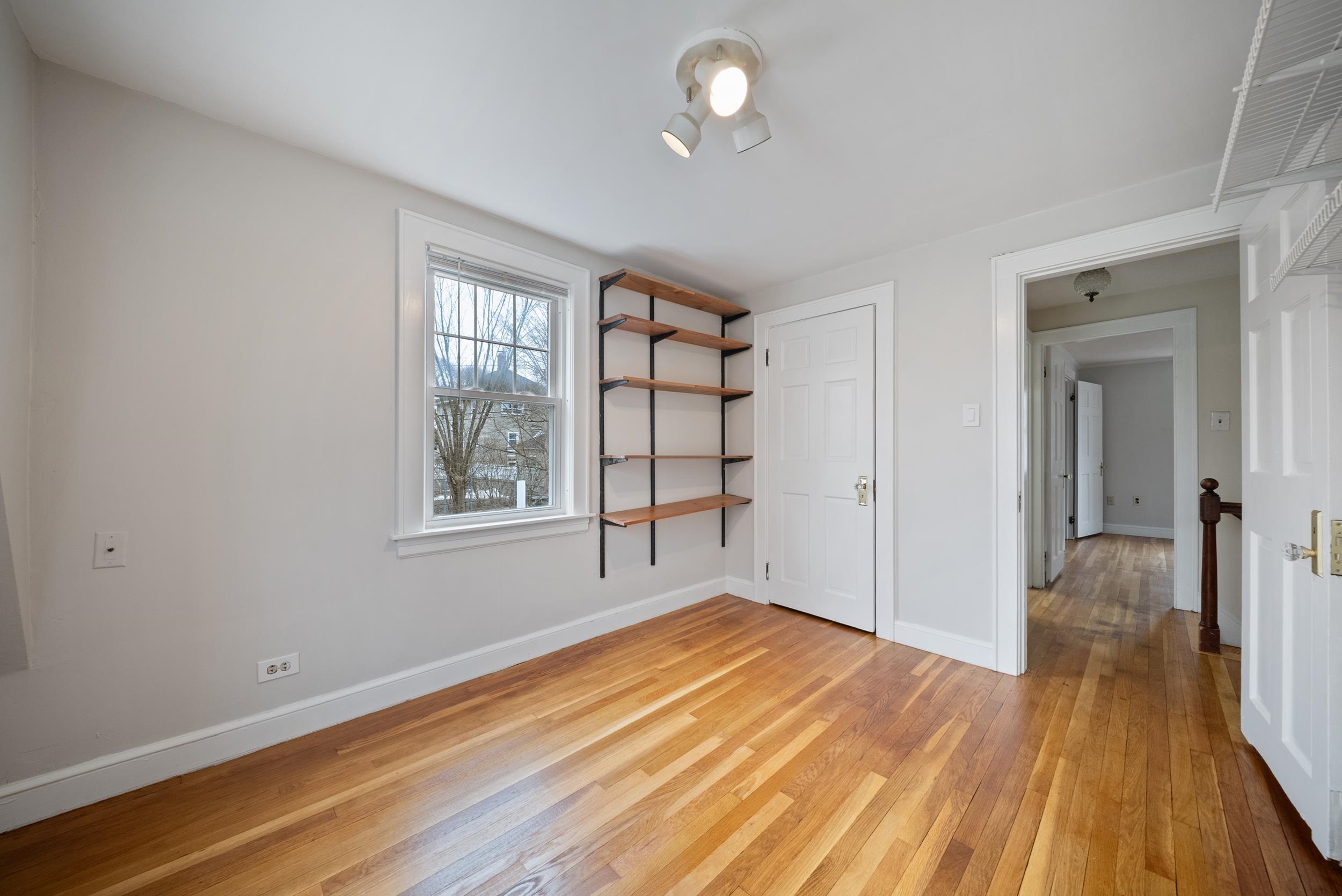 853 Union St, Manchester, NH 03104