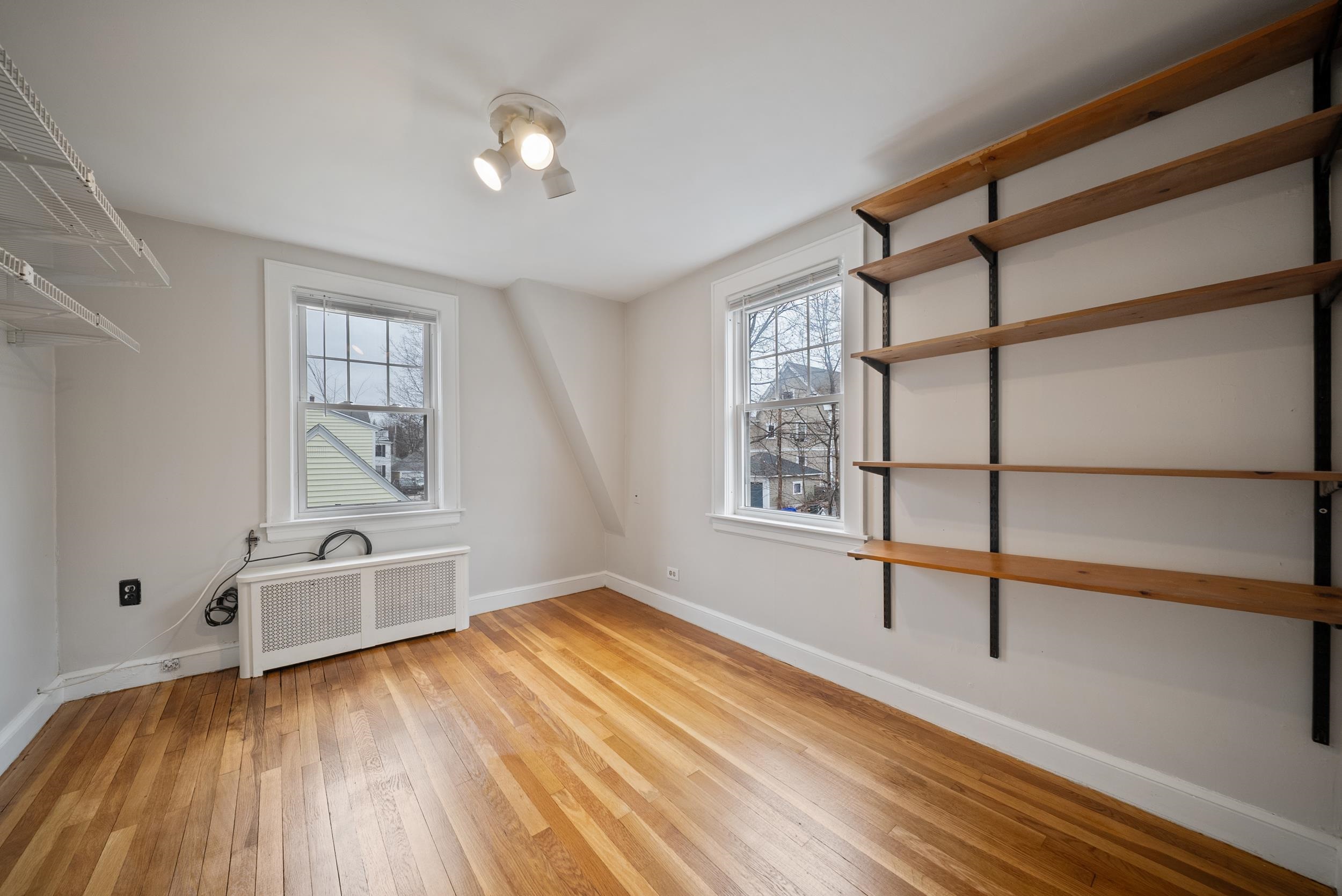 853 Union St, Manchester, NH 03104