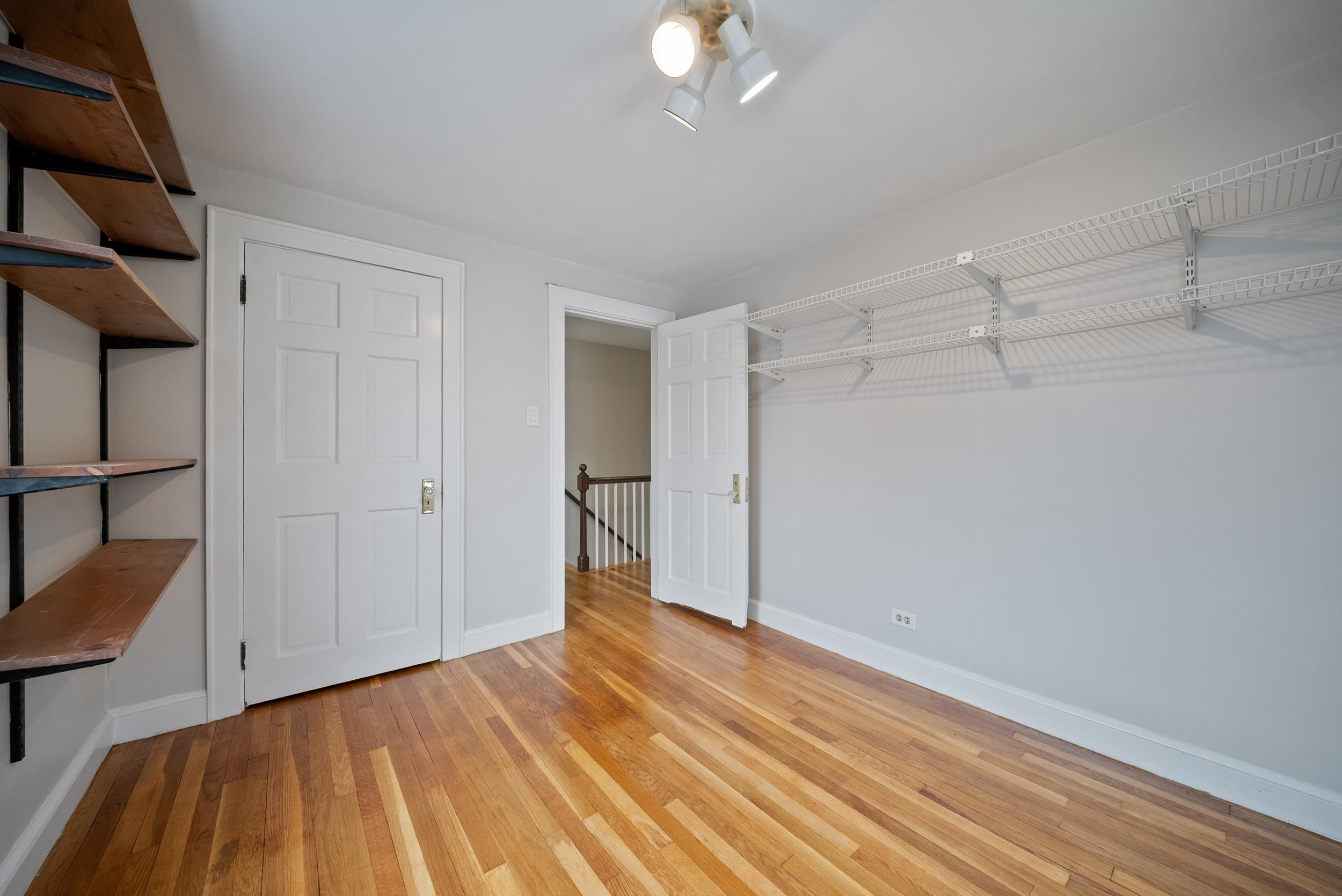 853 Union St, Manchester, NH 03104