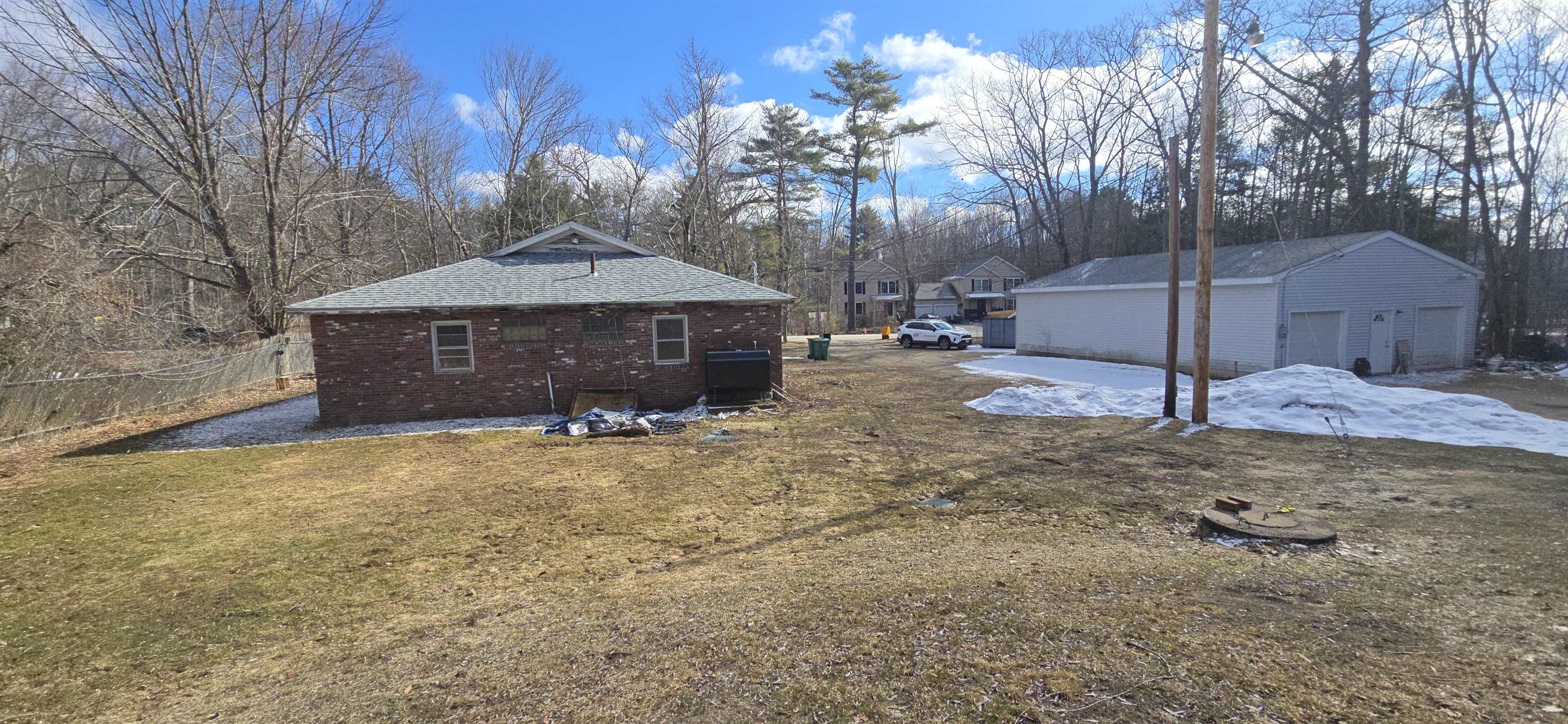 773 Salmon Falls Rd, Rochester, NH 03868
