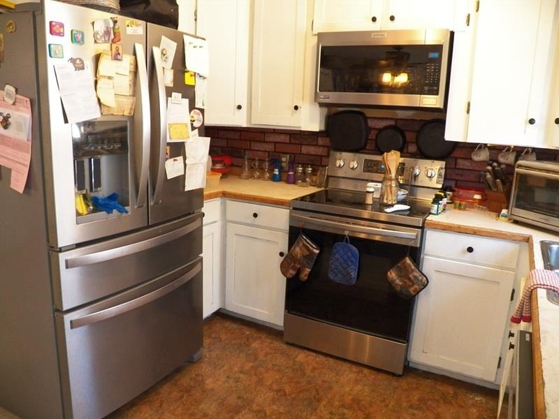 8 Blair Ave, Hillsborough, NH 03244