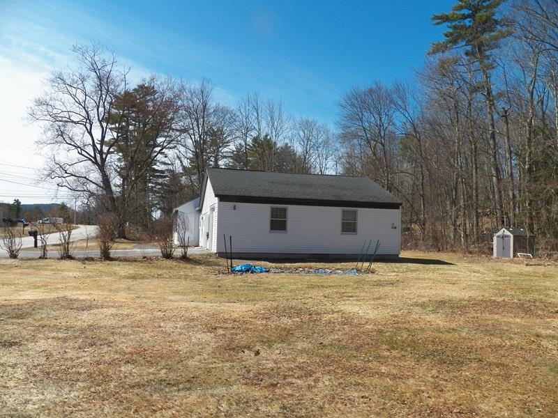 8 Blair Ave, Hillsborough, NH 03244