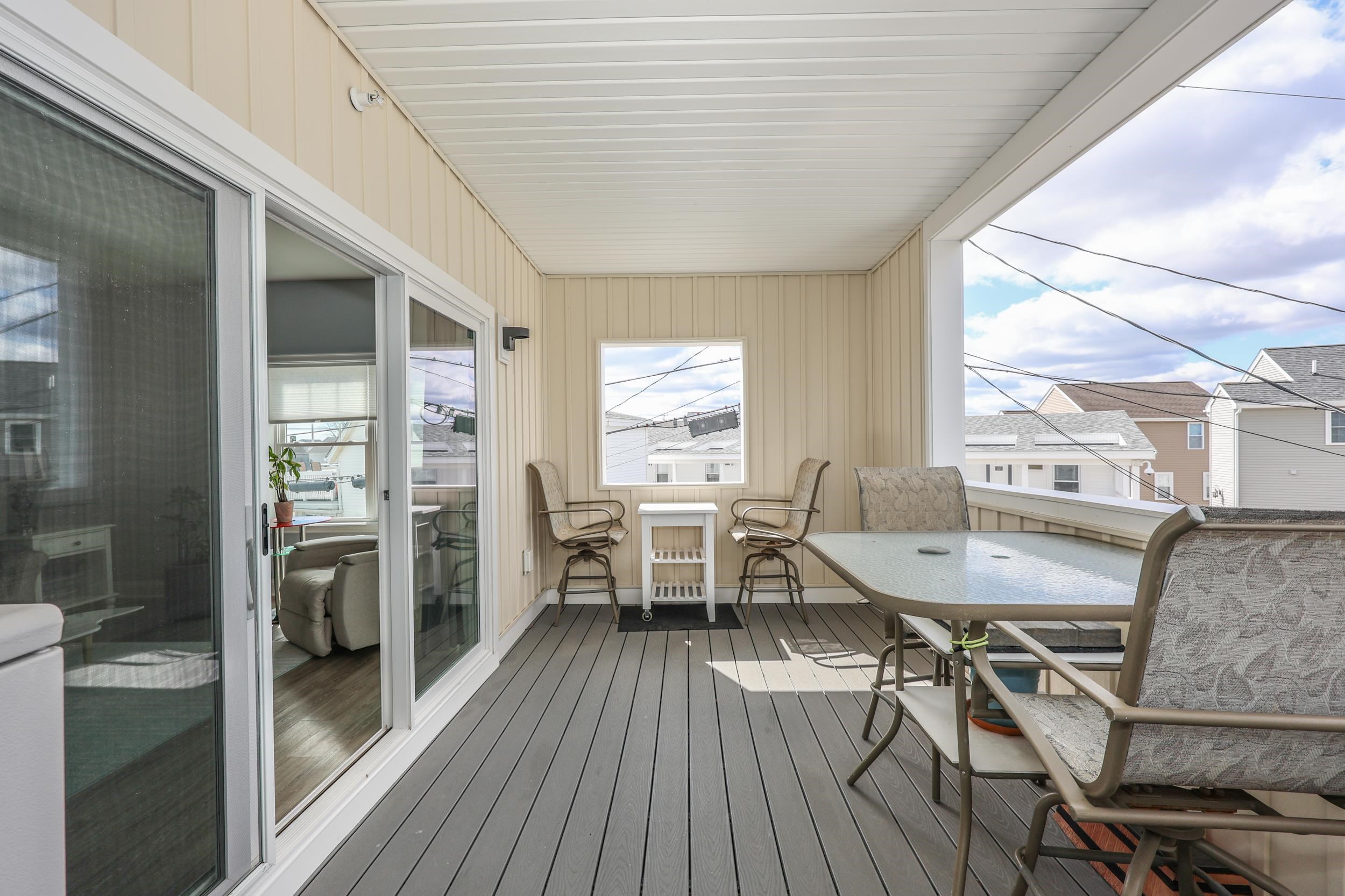 180 Ashworth Ave, Hampton, NH 03842