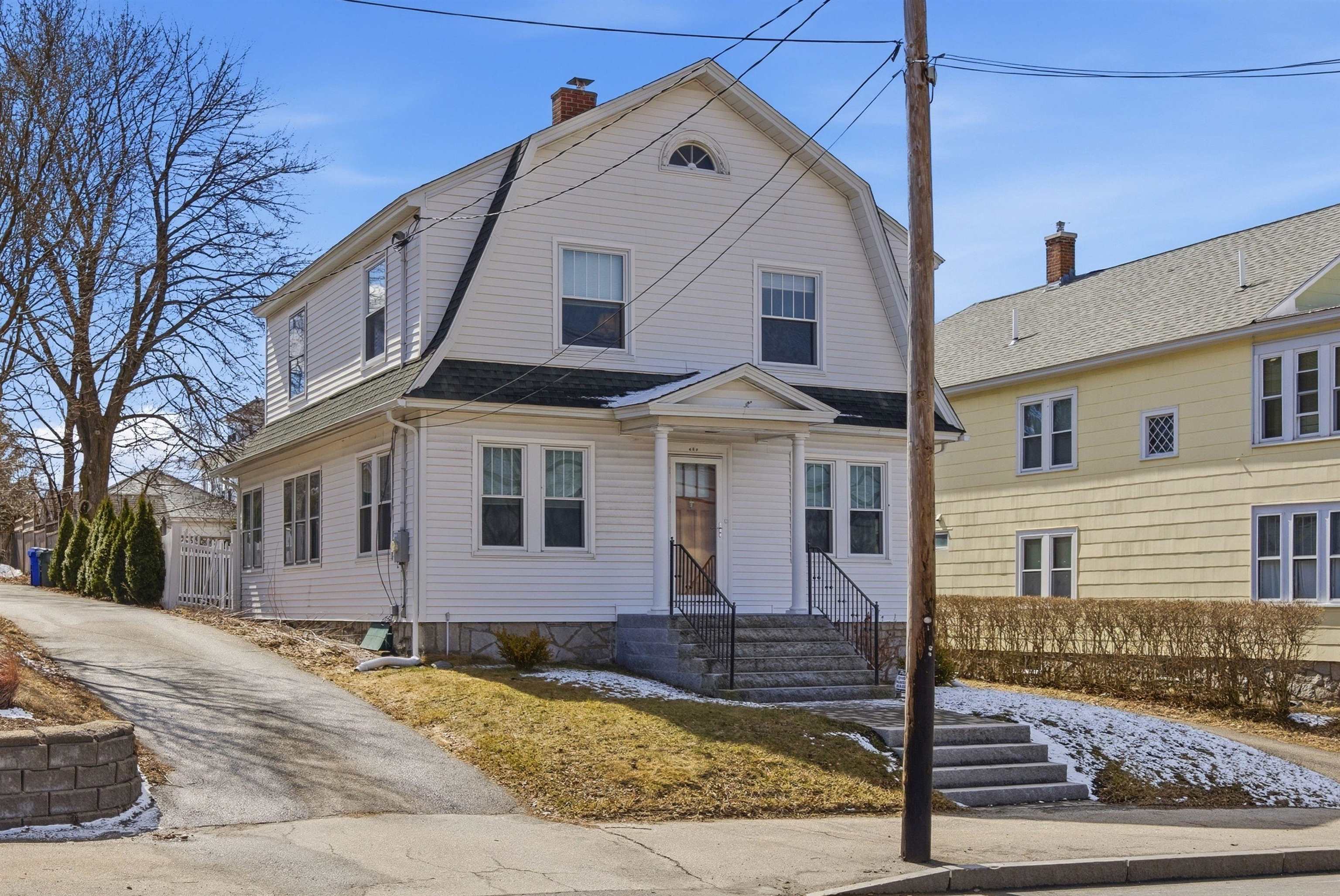 467 Bridge St, Manchester, NH 03104