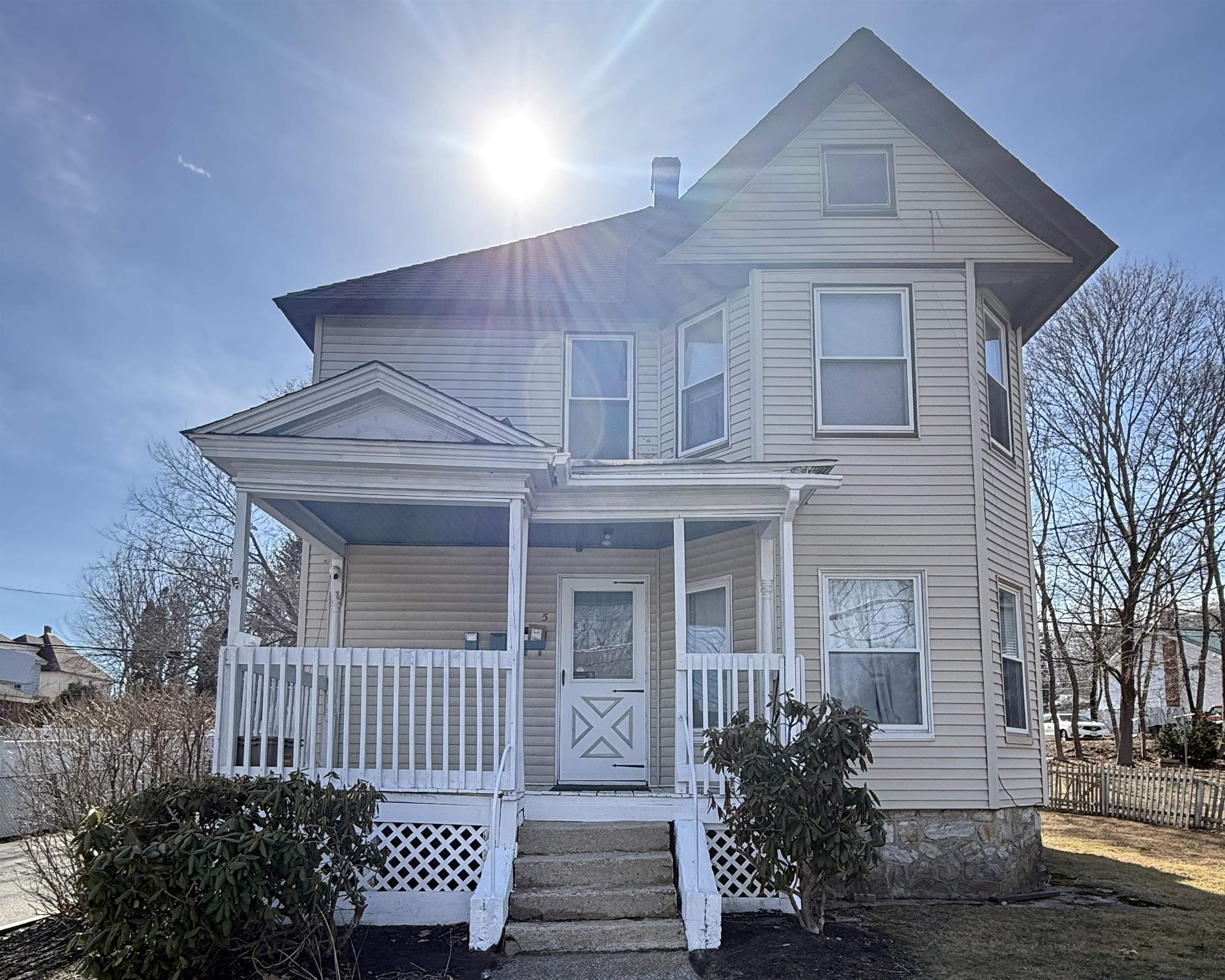 Photo of 5 Griffin Street Derry NH 03038
