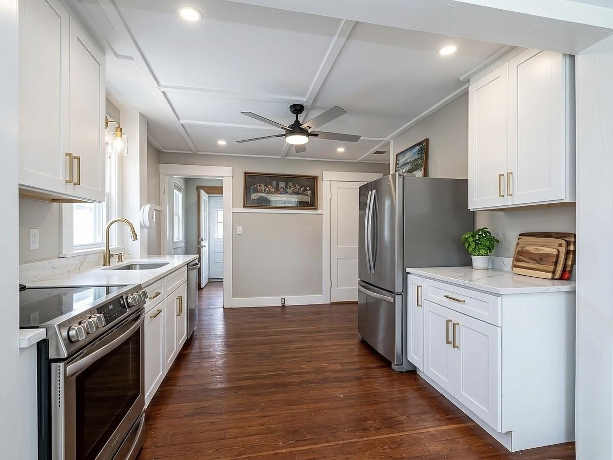 82 Howard St, Winchester, NH 03470