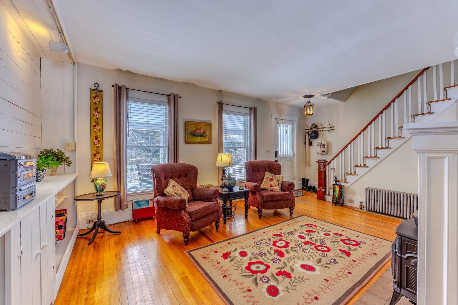 33 Hillview Ter, Littleton, NH 03561