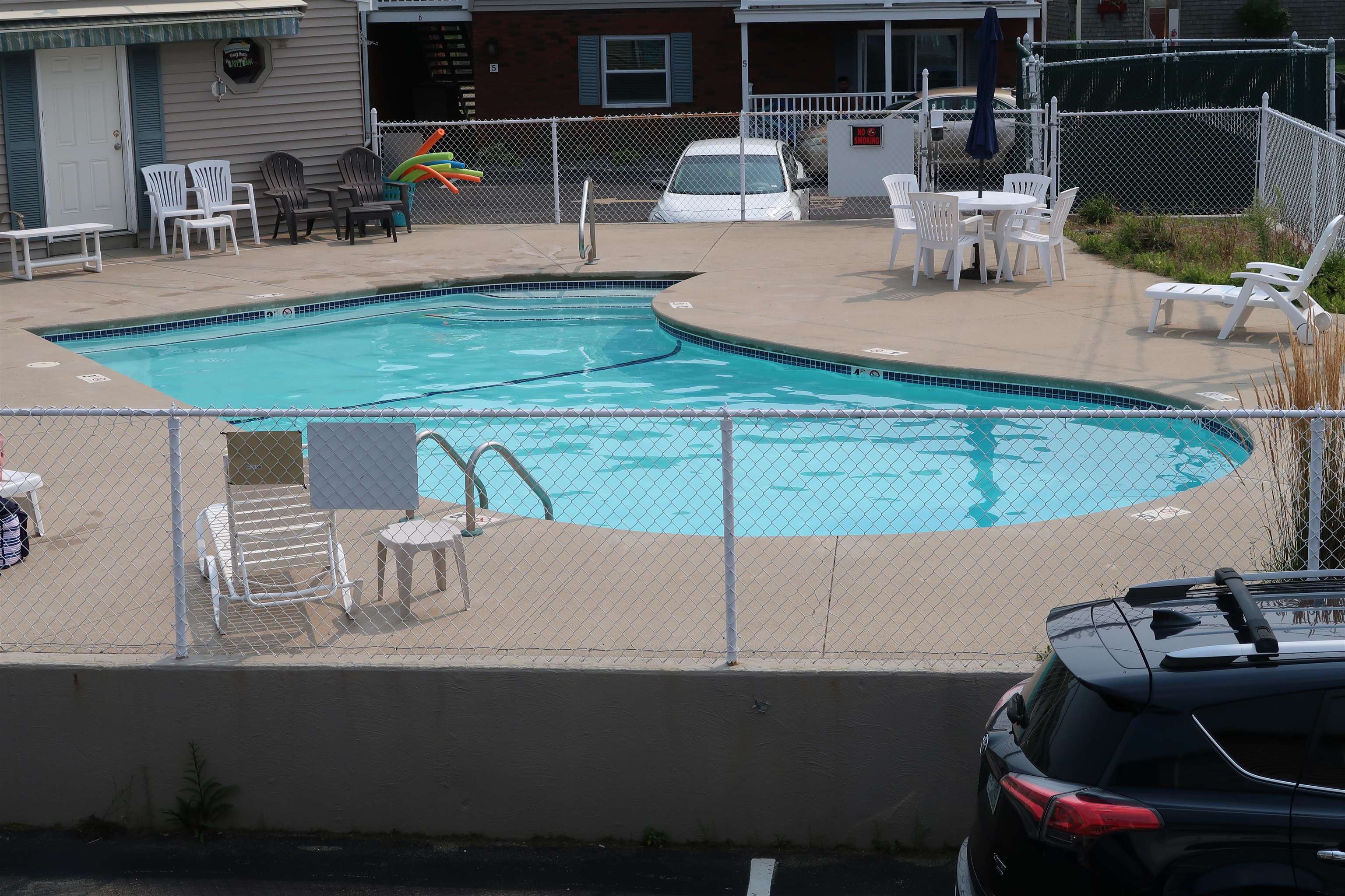 68 Kings Hw, Hampton, NH 03842