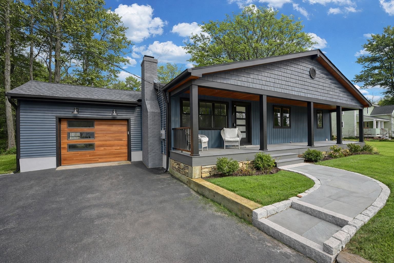 137 Walker Bungalow Rd, Portsmouth, NH 03801