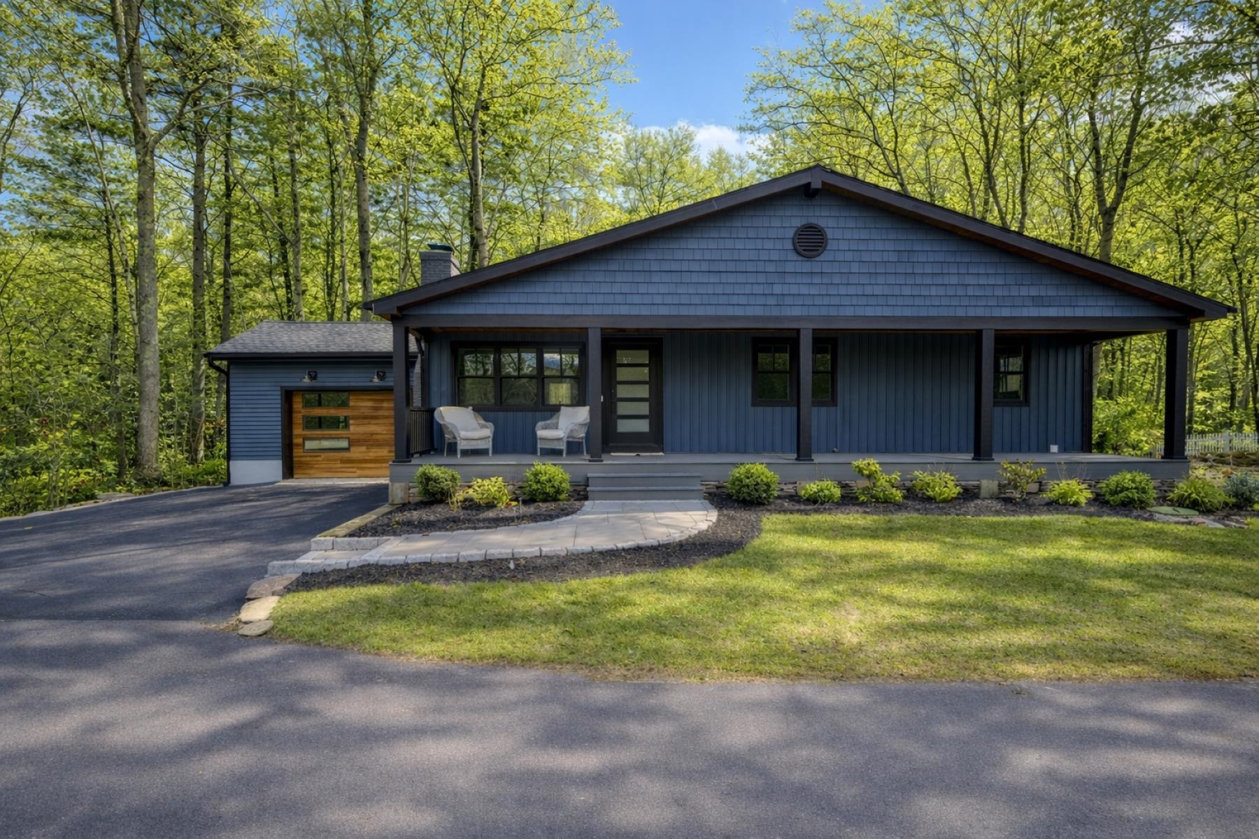 137 Walker Bungalow Rd, Portsmouth, NH 03801