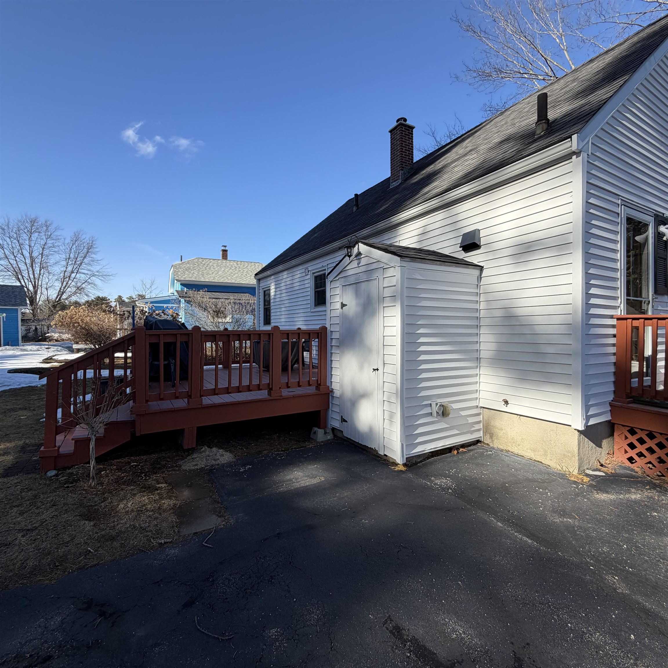 86 Chestnut Hill Rd, Rochester, NH 03867