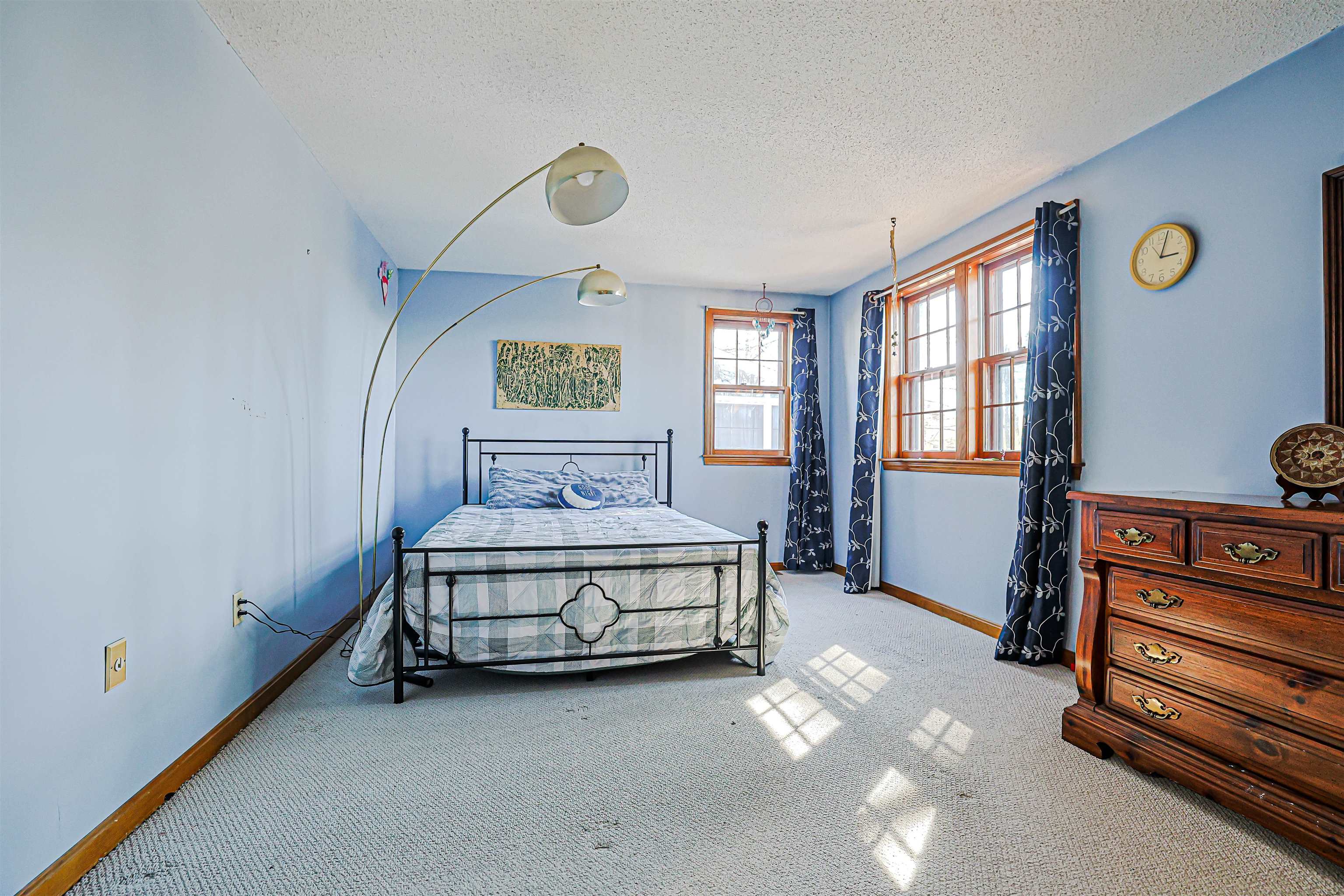 Photo 15 of 28
